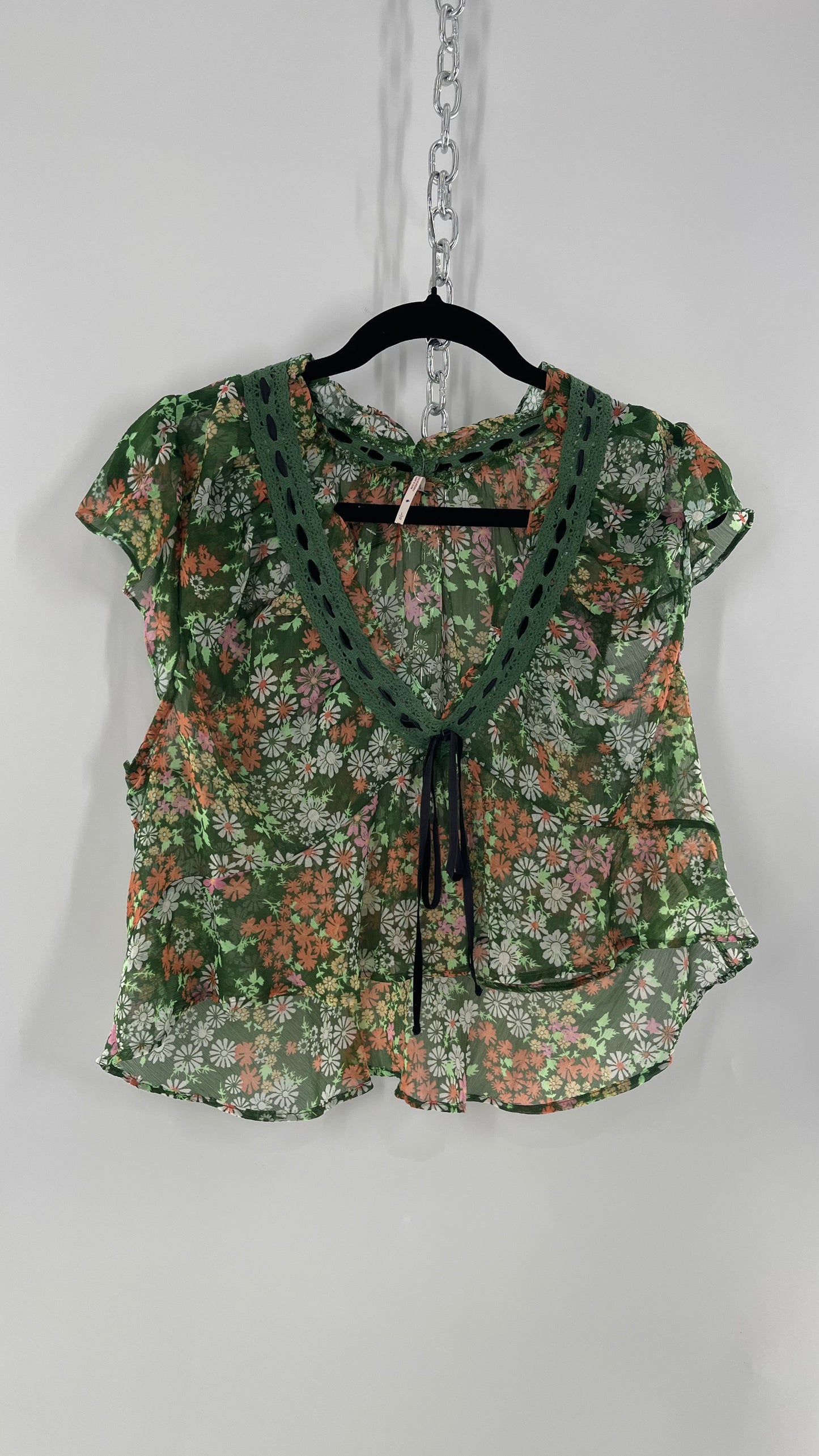 Free People Green Floral Blouse with Green Lace Neckline and Black Velvet Ribbon (Large)