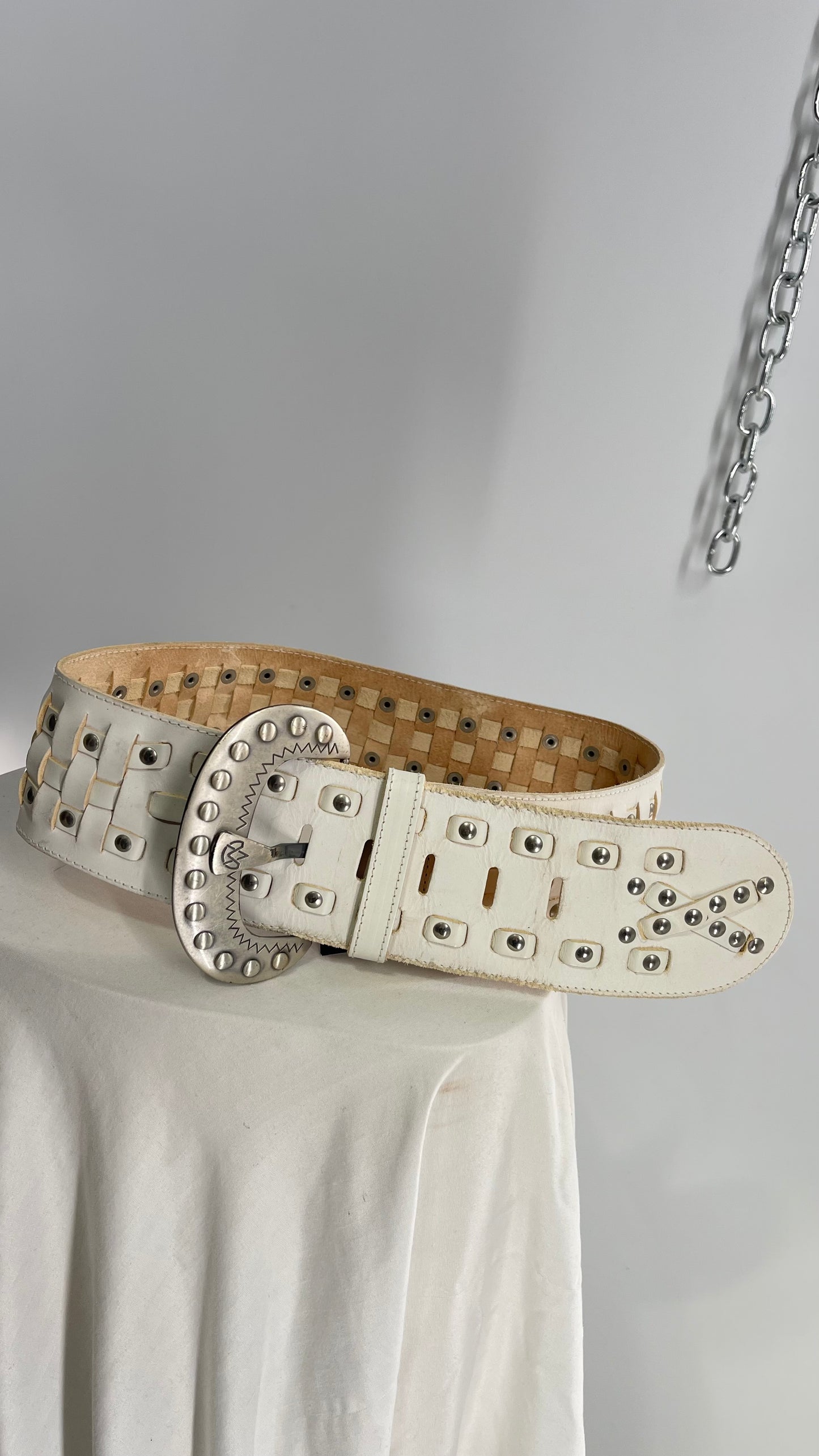 AVIÓN Wide Width Basket Woven Belt with Studs and Engraved Buckle (Small)