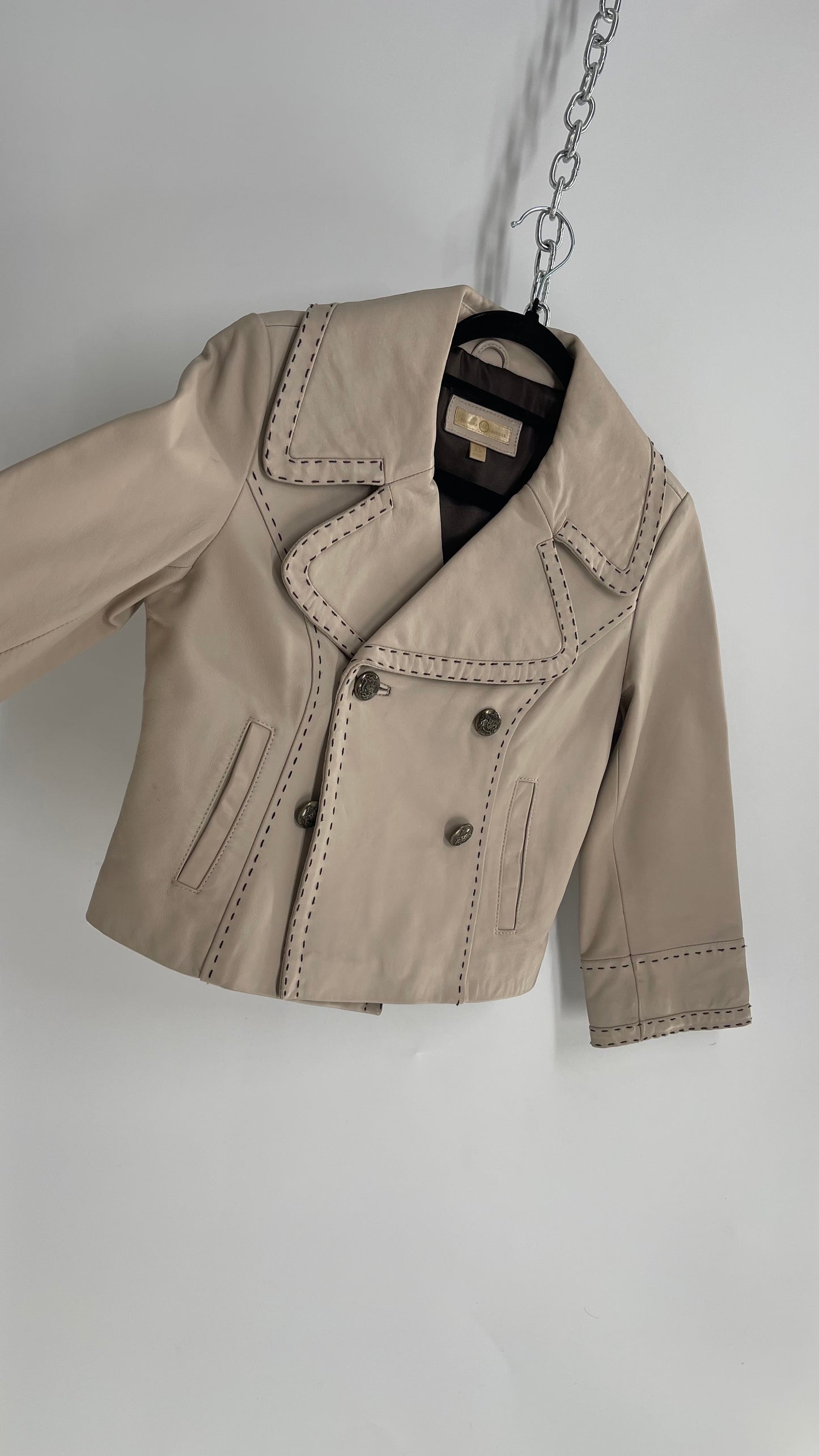 Vintage 1990s Wilsons Leather Beige Short Jacket with Exaggerated Collar, Embossed Buttons and Contrast Stitching (XS)