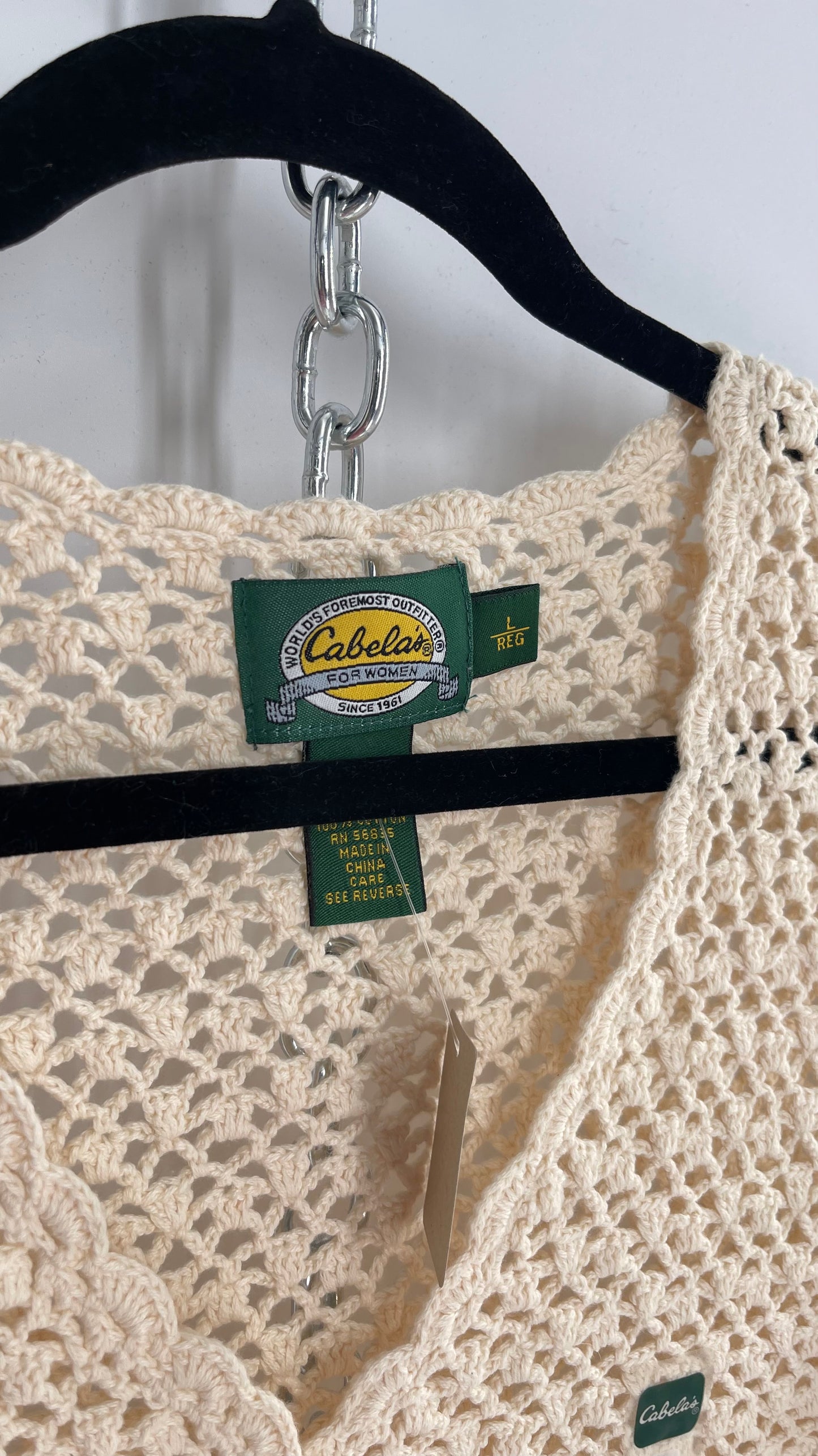 Deadstock Vintage Cabela’s Beige Crochet Knit Vest with Tags Attached (Large)