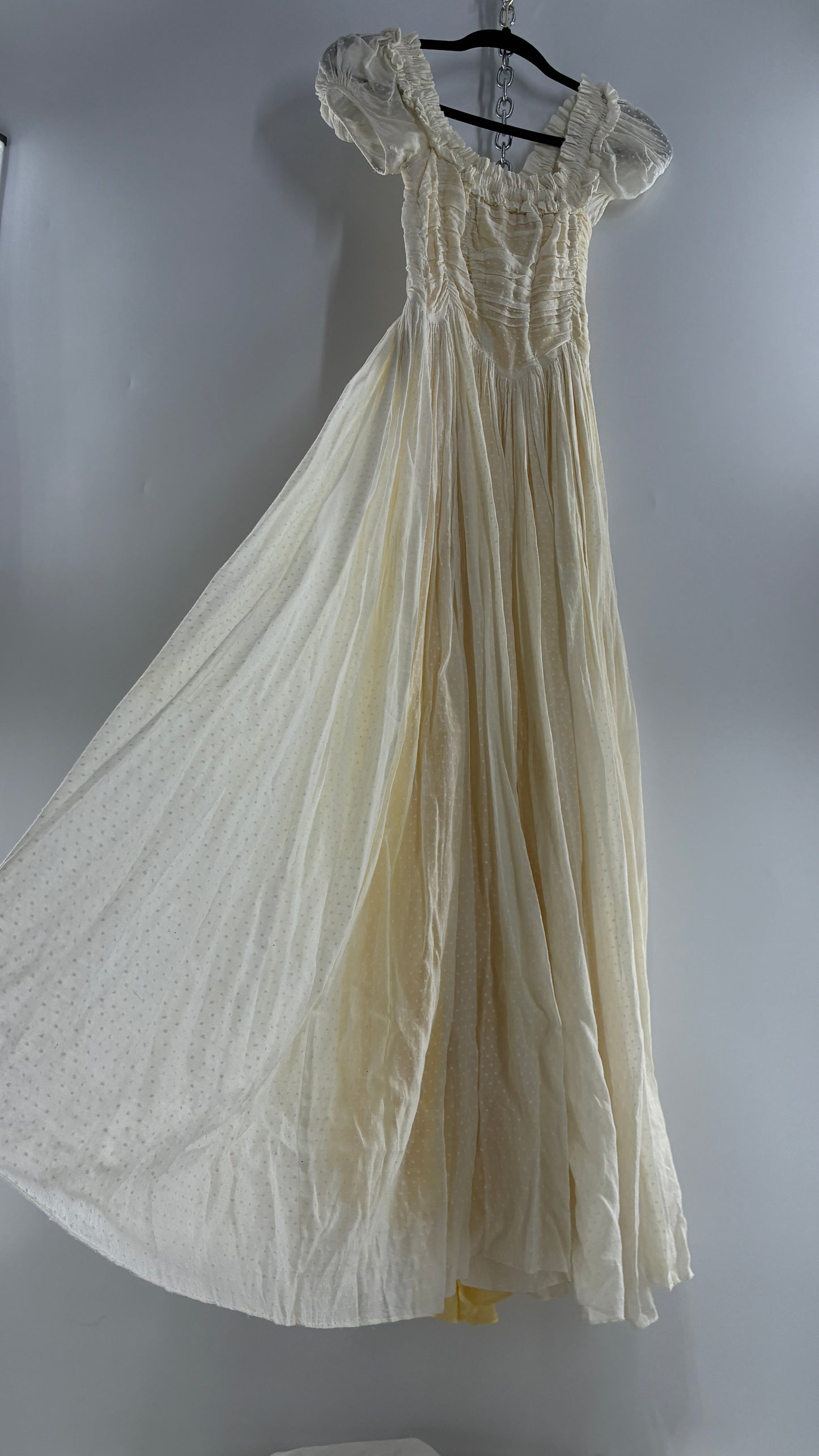 Vintage 1970s Off White Cotton Handmade Maxi Dress with Ruched Bodice, Puff Sleeves, and Polka Dot Texture (XS/S)