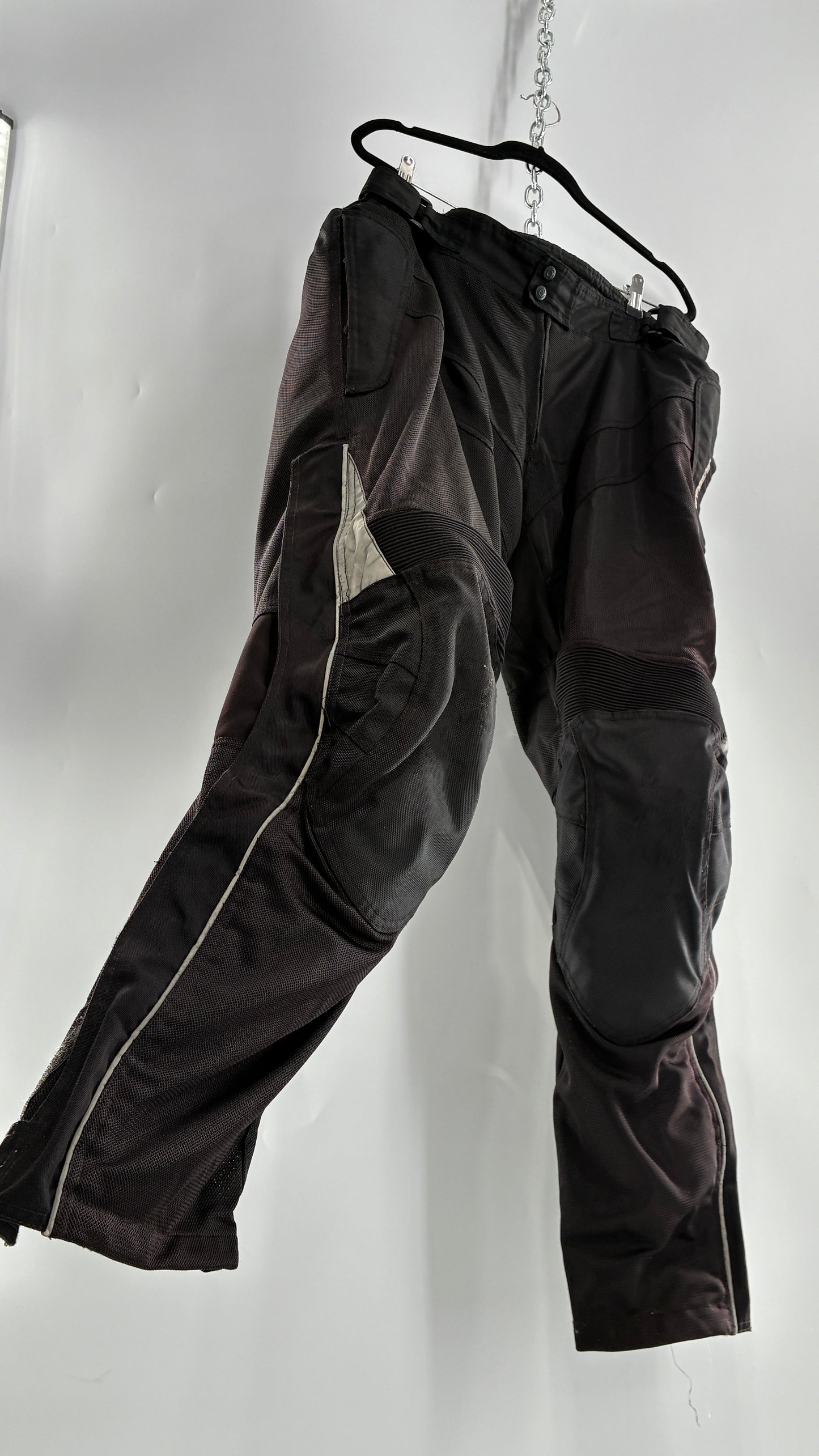 Vintage TOURMASTER VENTURE2.0 Motorcycle Riding Pants with Built In Padding (XXL Short)