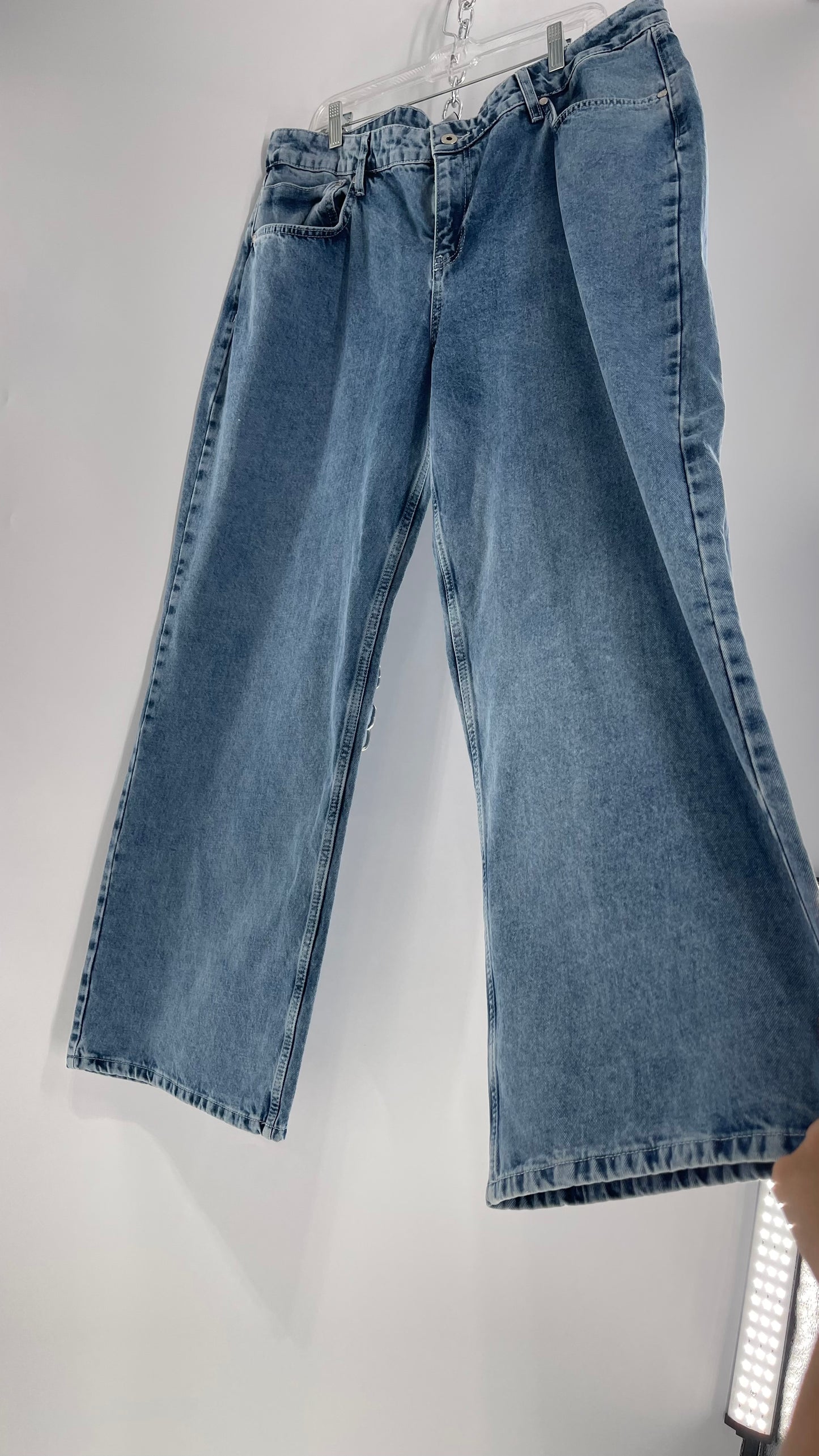 Ragged Priest Light Wash Straight Leg Jeans (36)