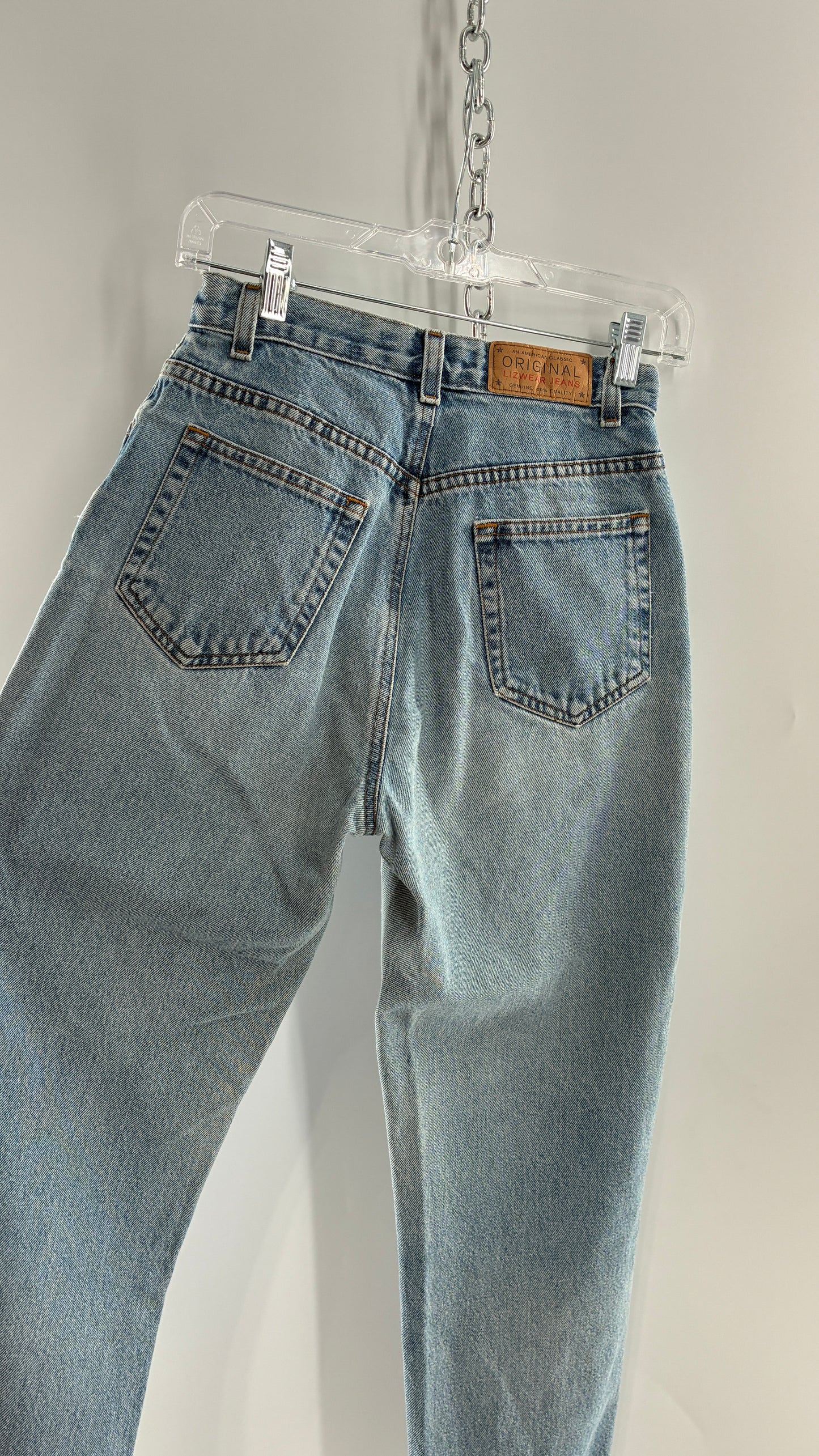 Vintage LIZWEAR Light Wash High Waisted Mom Jeans (4 Petite Short)