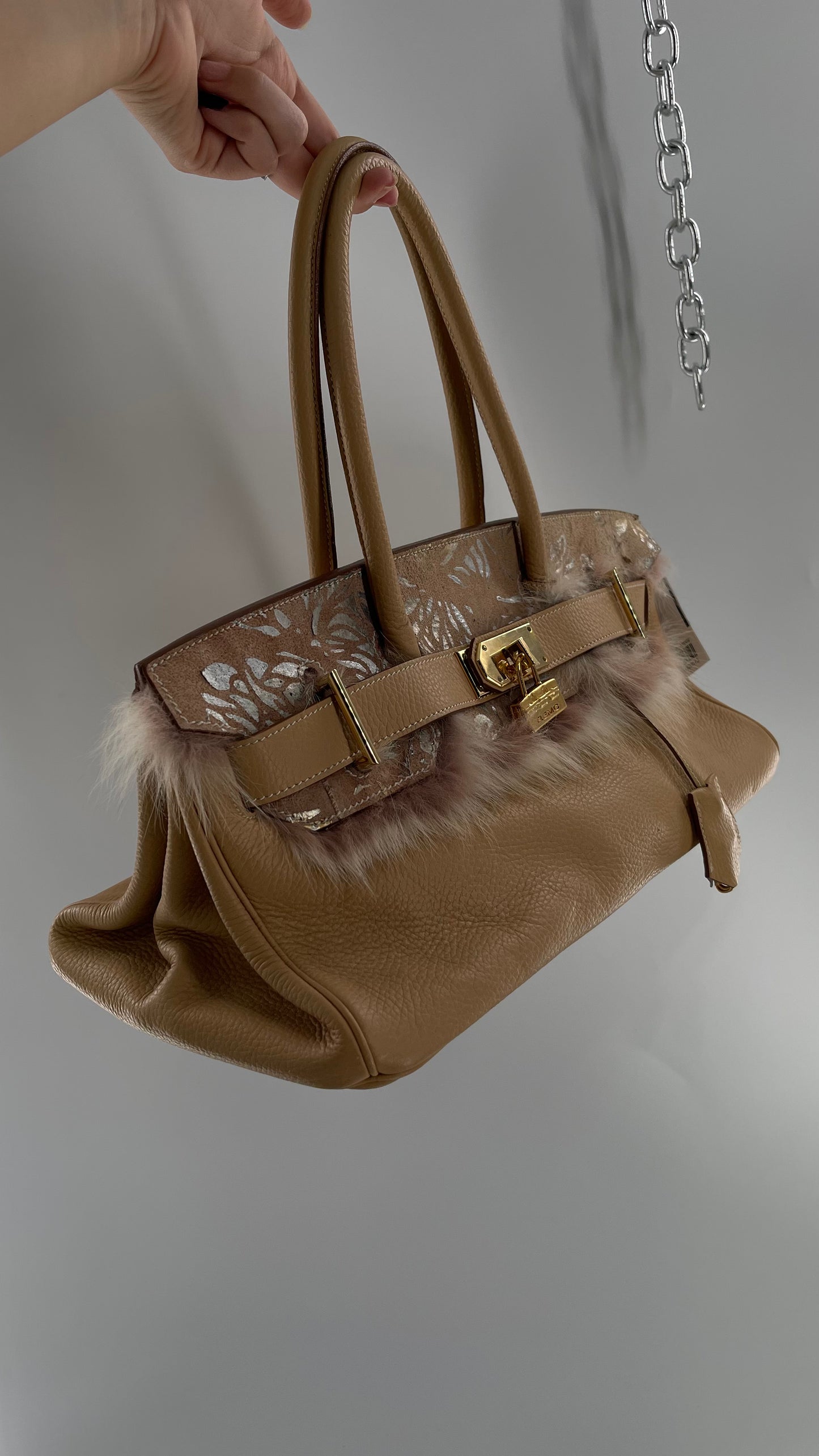 Vintage REMC R.ENGEL Monte Cristo High Society Tan Leather Purse with Silver Embossed Leather Detail, Feather Trim and Heavy Gold Locket Birken Look Alike