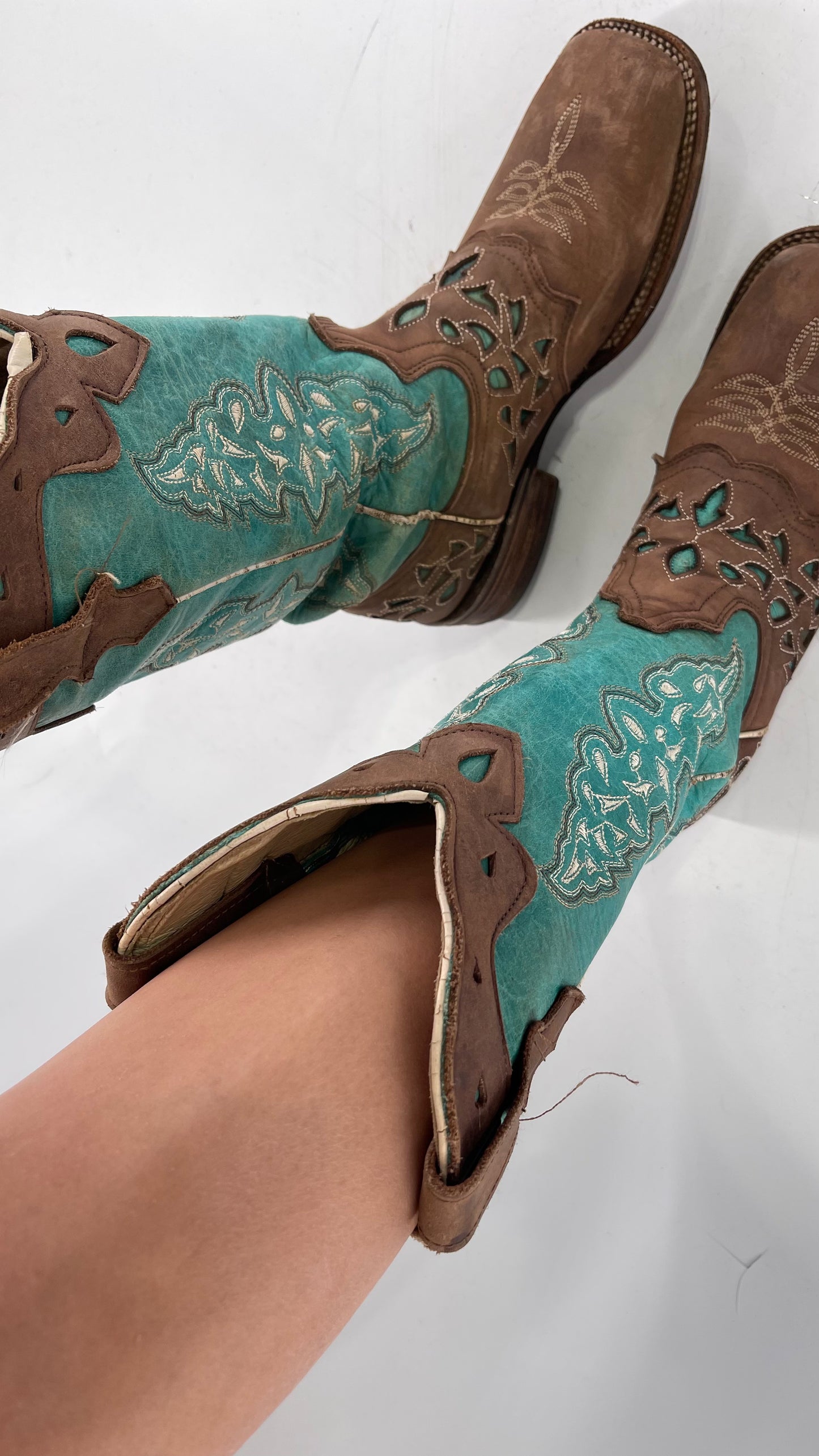 Porto Rebelde Turquoise Blue and Brown Leather Lazer Cut Embroidered Boots (6.5)