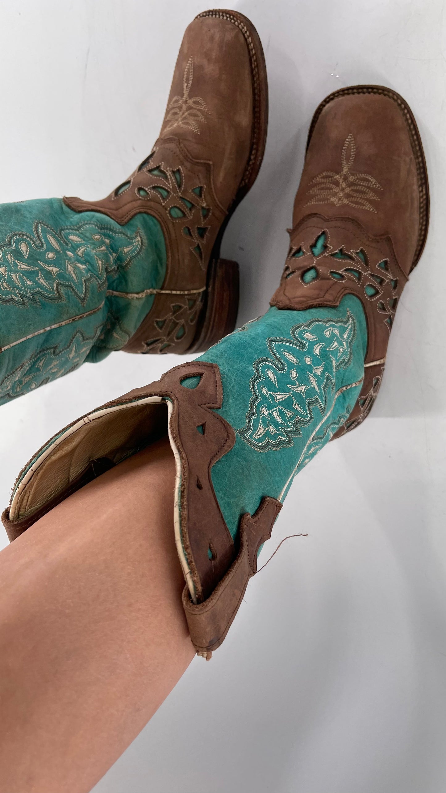 Porto Rebelde Turquoise Blue and Brown Leather Lazer Cut Embroidered Boots (6.5)