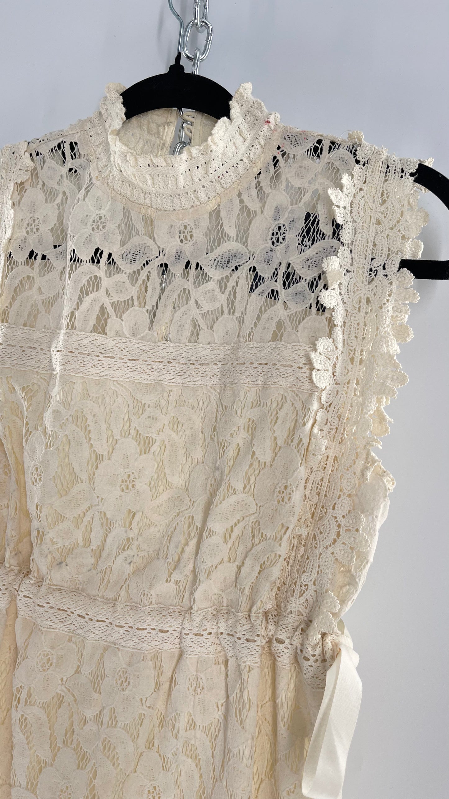 Eri + Ali Anthropologie Velvet Lace MIDI Dress with High Neckline and Side Bow Ties(XS)