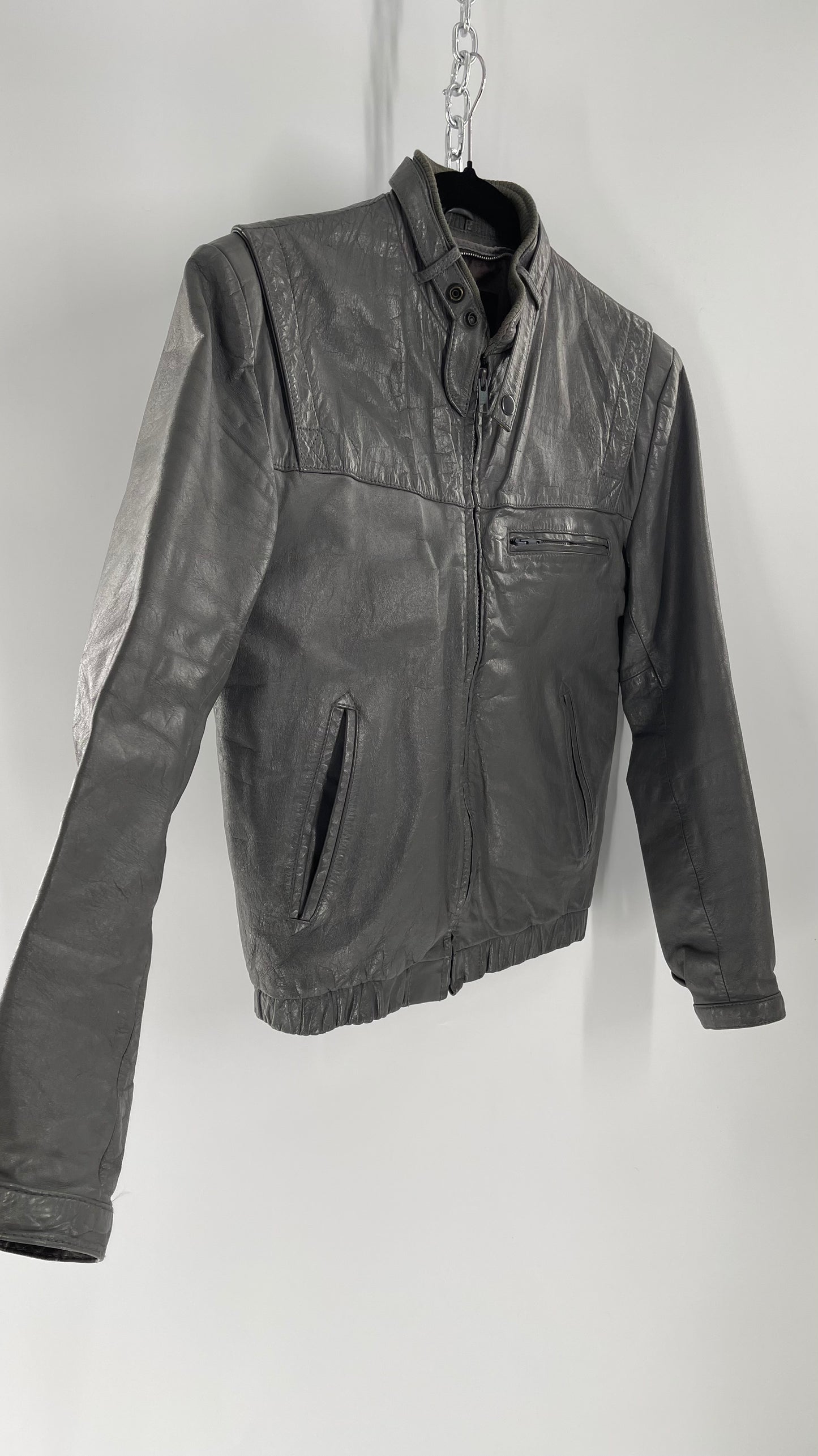 Vintage WILSON Gray Leather Motorcycle Jacket with Neck Strap (C)(36)