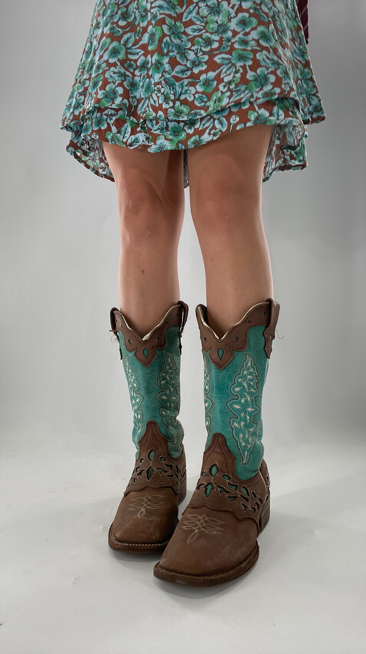 Porto Rebelde Turquoise Blue and Brown Leather Lazer Cut Embroidered Boots (6.5)
