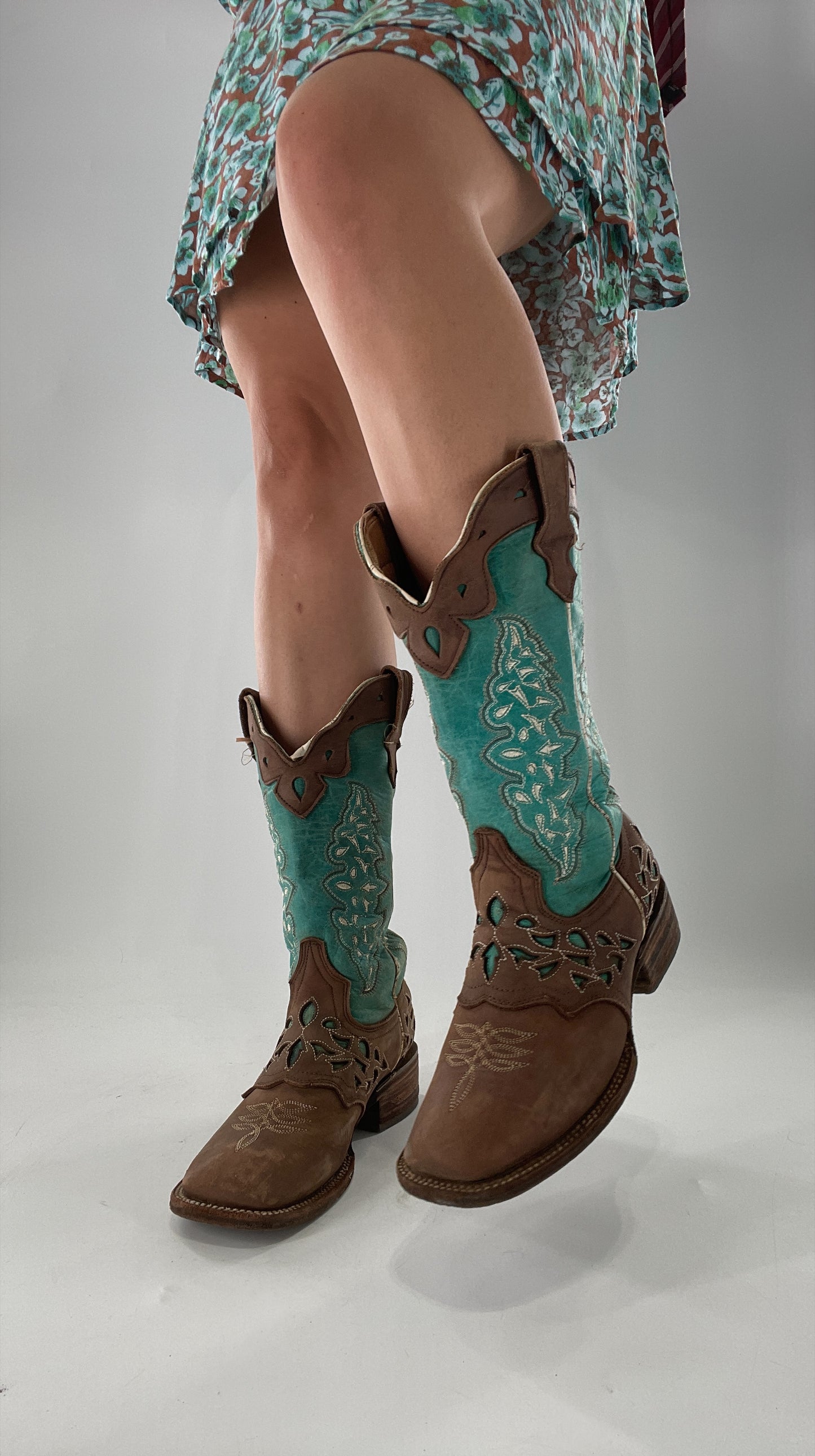 Porto Rebelde Turquoise Blue and Brown Leather Lazer Cut Embroidered Boots (6.5)
