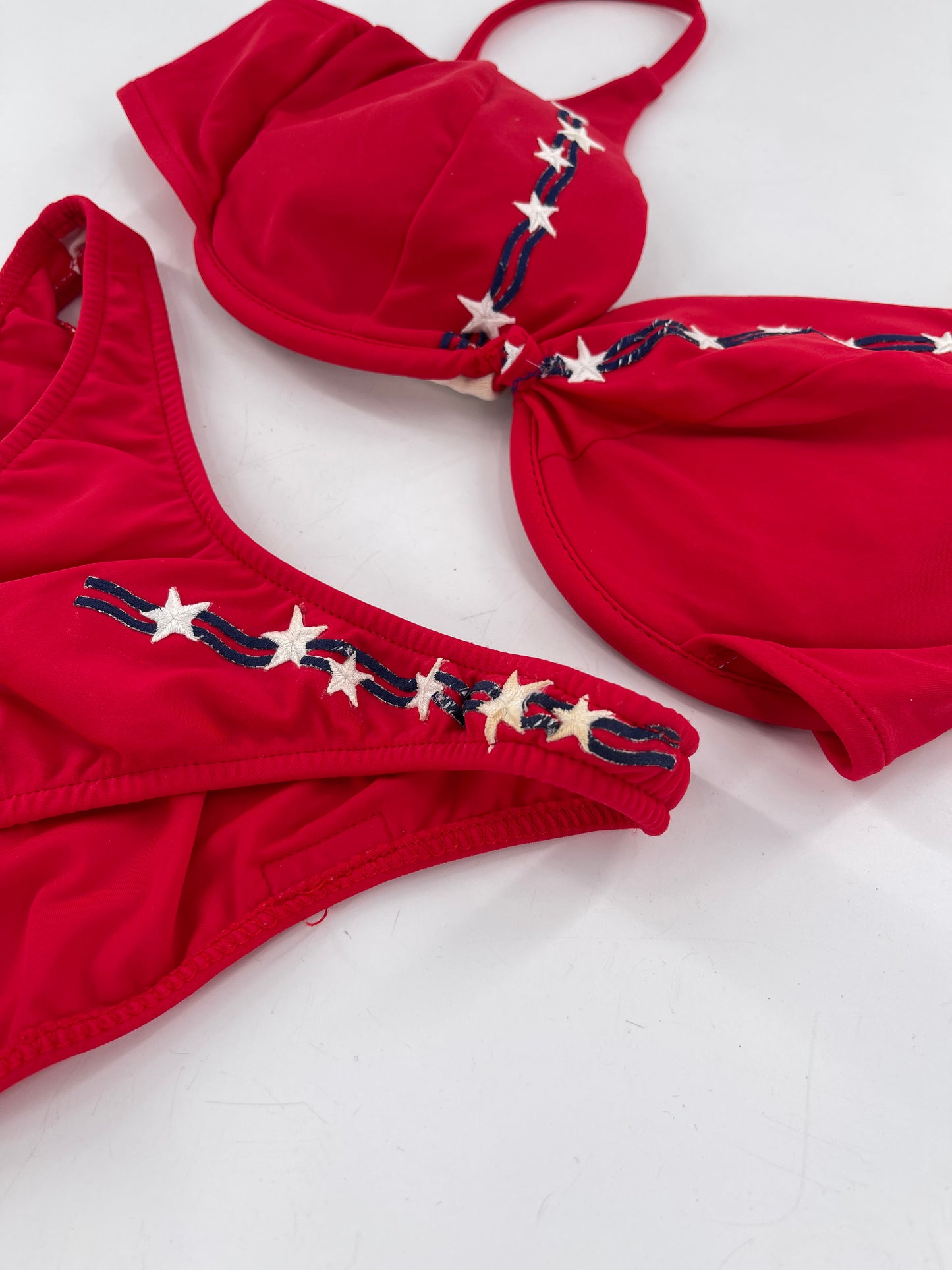 Vintage Venus 1980s/1990s Red Americana 2piece Swimsuit (Small Bottom D Top)