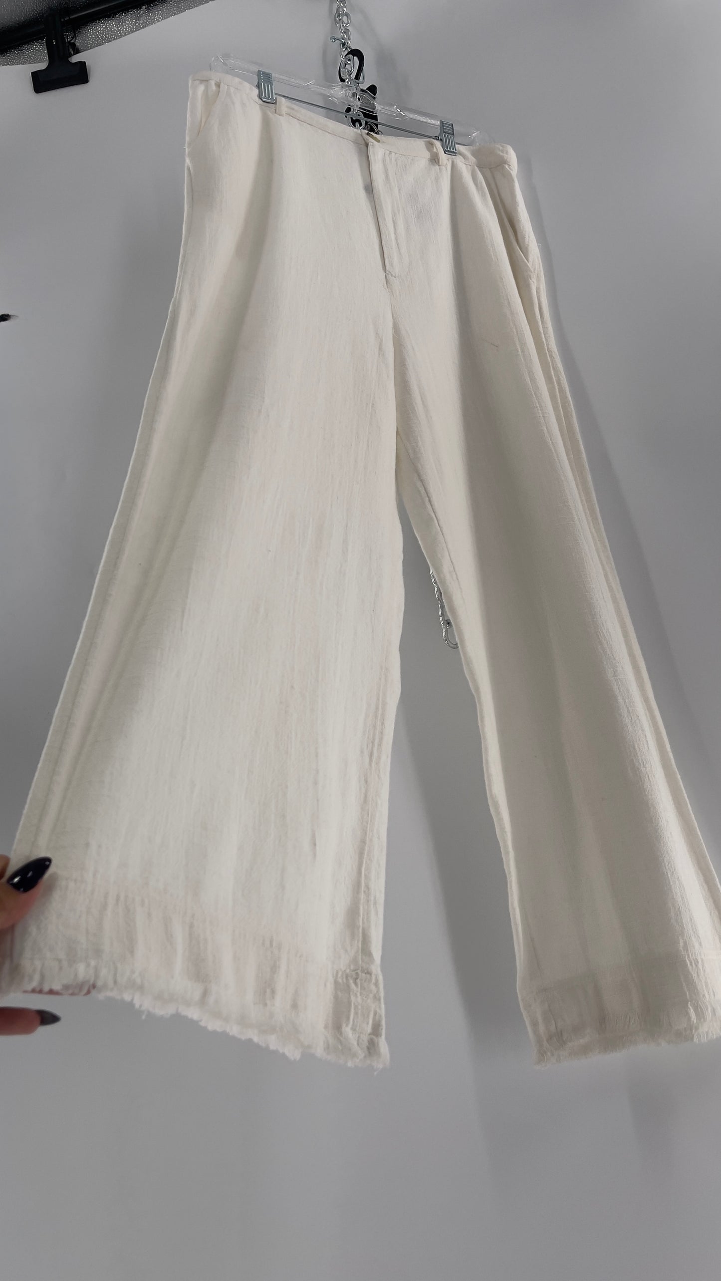 Urban Outfitters White High Waisted Frayed Hem Wide Leg Trouser (10)