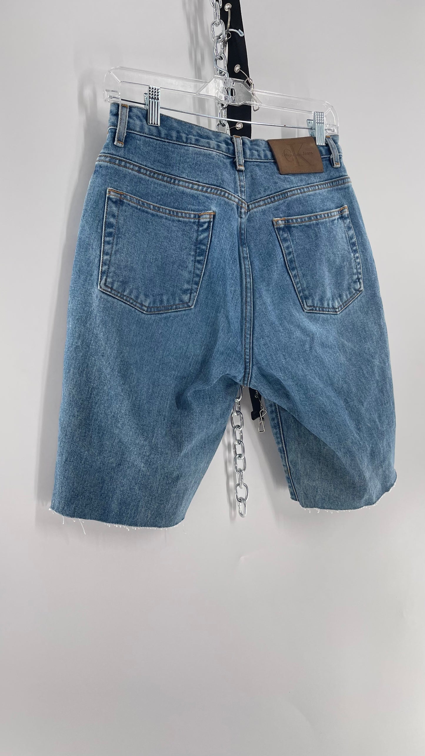 Vintage Calvin Klein Medium Wash Denim Bermudas (32/10)