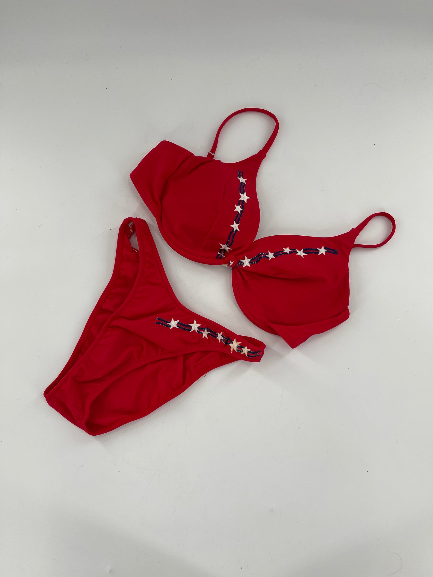Vintage Venus 1980s/1990s Red Americana 2piece Swimsuit (Small Bottom D Top)
