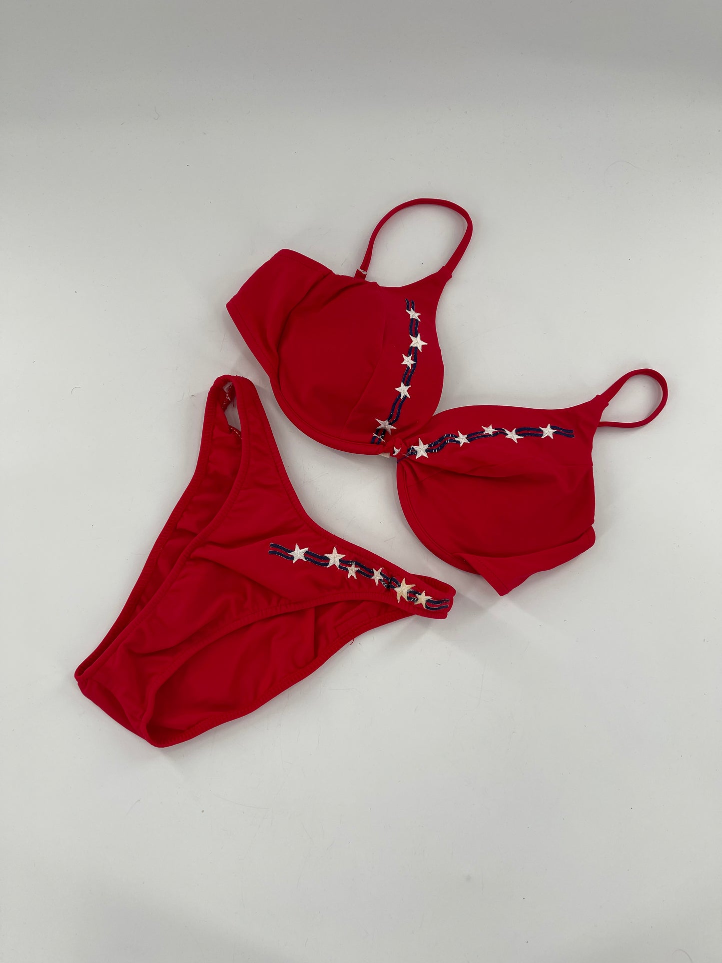 Vintage Venus 1980s/1990s Red Americana 2piece Swimsuit (Small Bottom D Top)