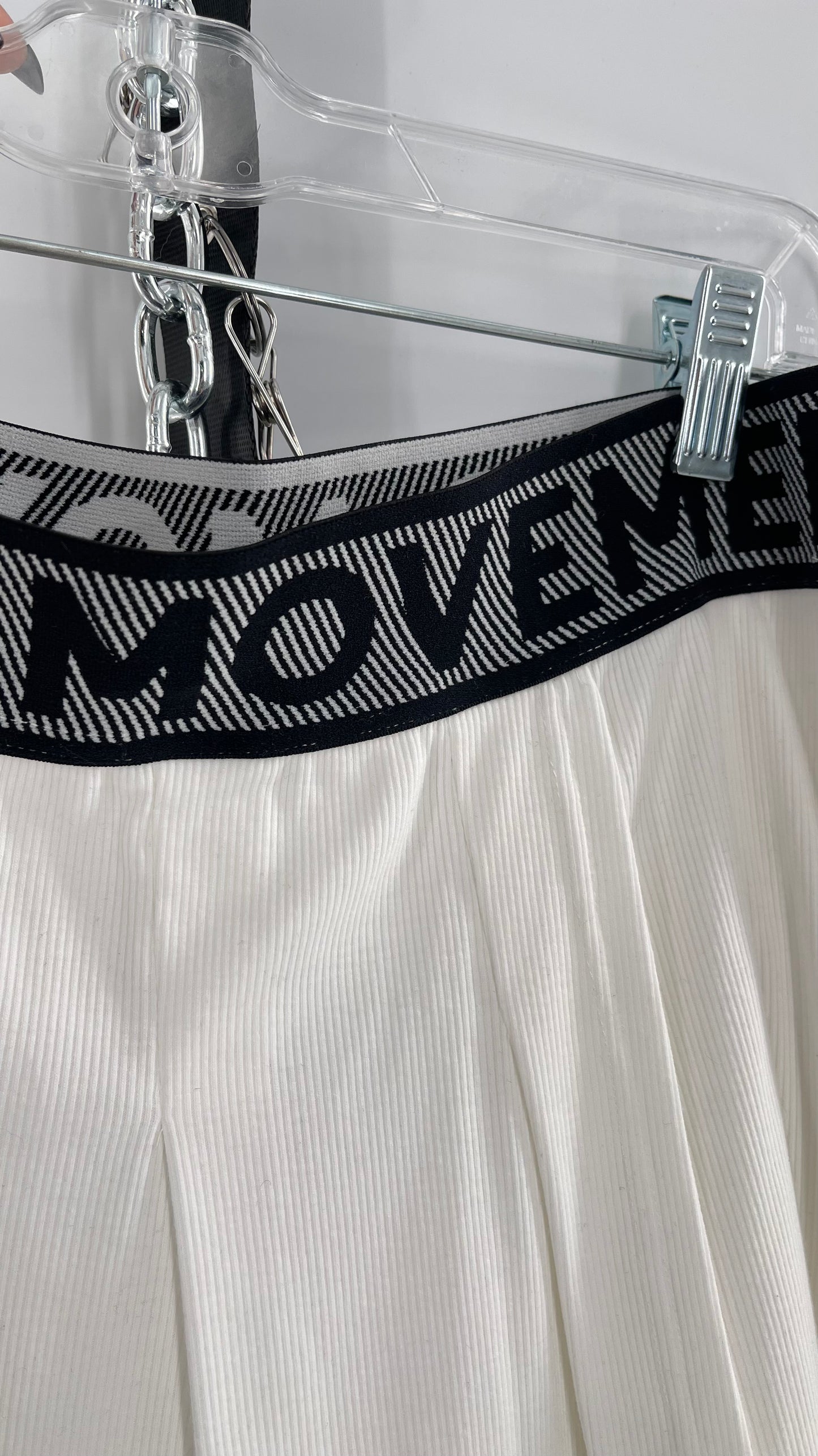 Free People Movement White Pleated Tennis Skirt with Elastic Branded Waistband (Large)