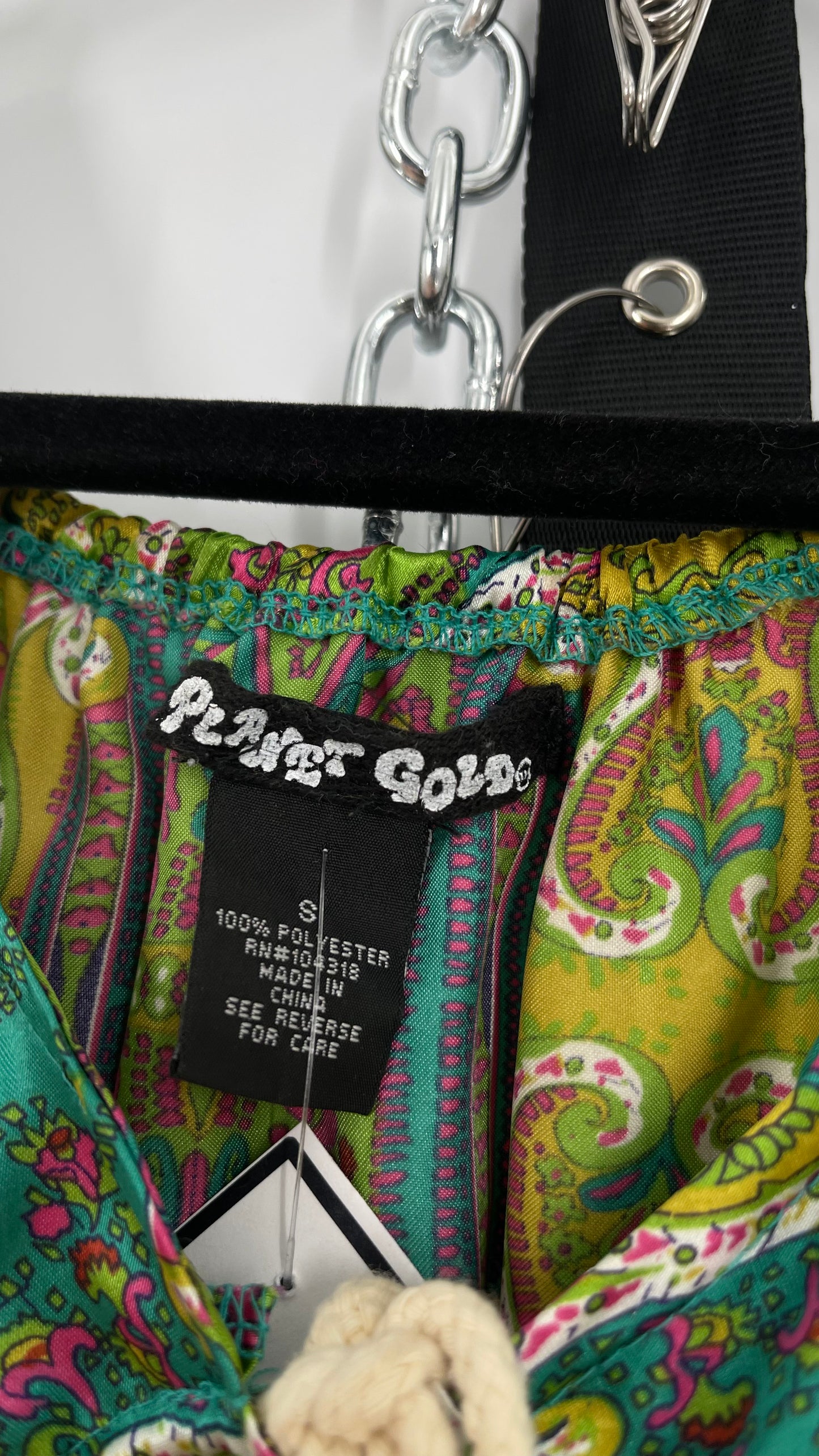 Vintage Planet Gold Silky Paisley Patterned Mini (Small)