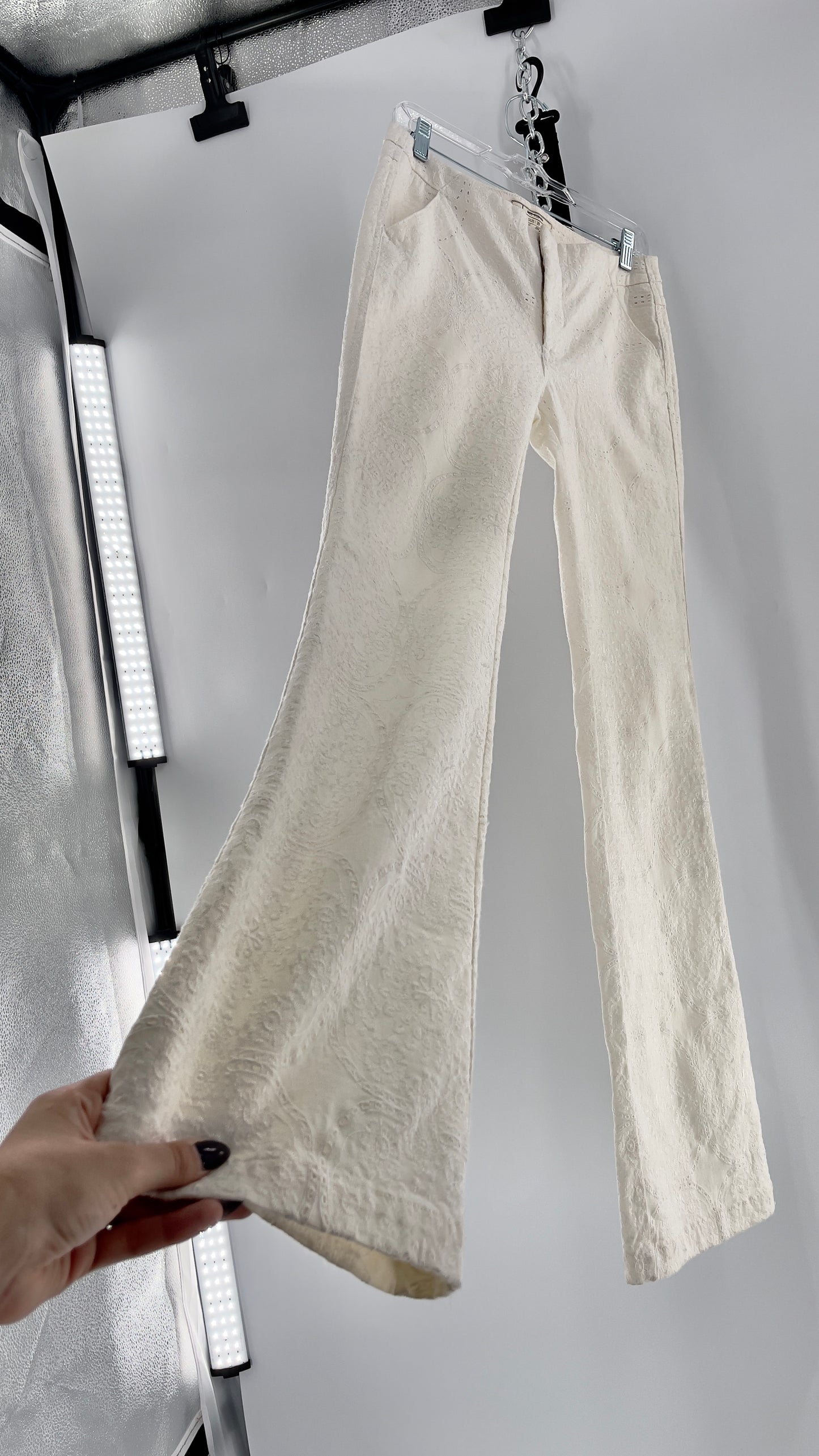 Free People White Eyelet Lace Low Rise Kick Flares (26)