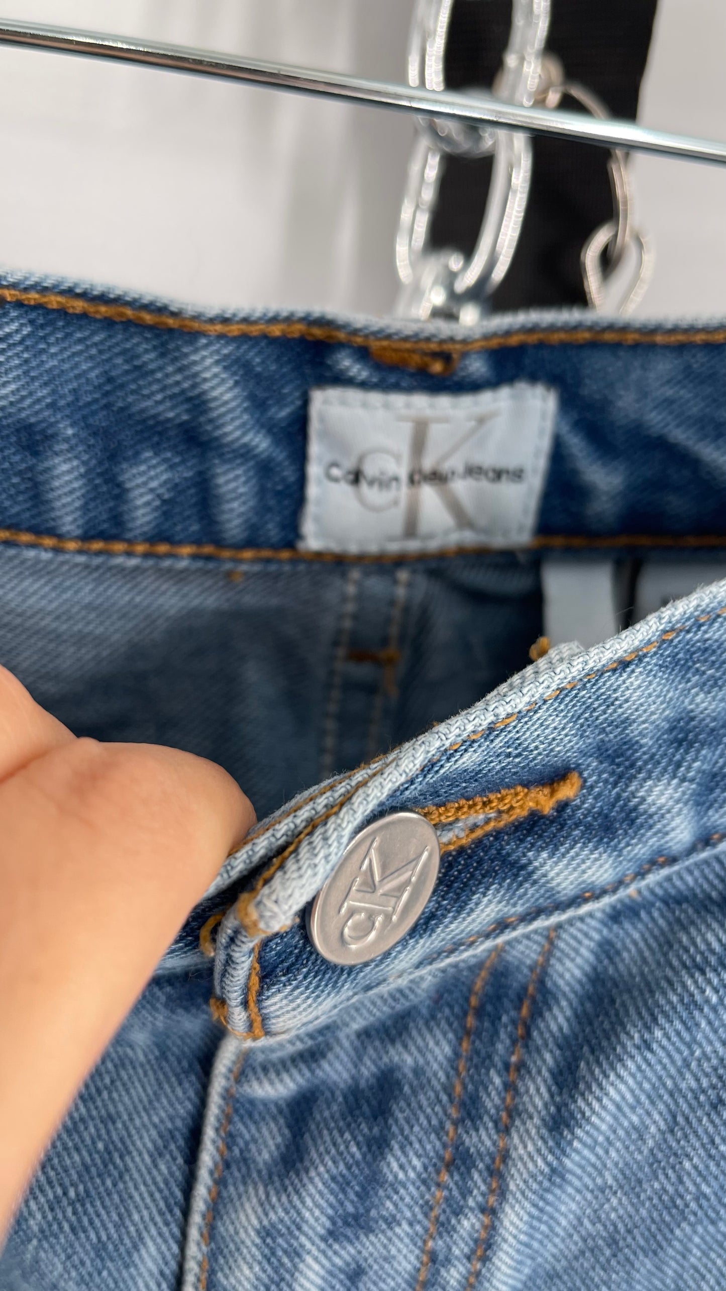 Vintage Calvin Klein Medium Wash Denim Bermudas (32/10)