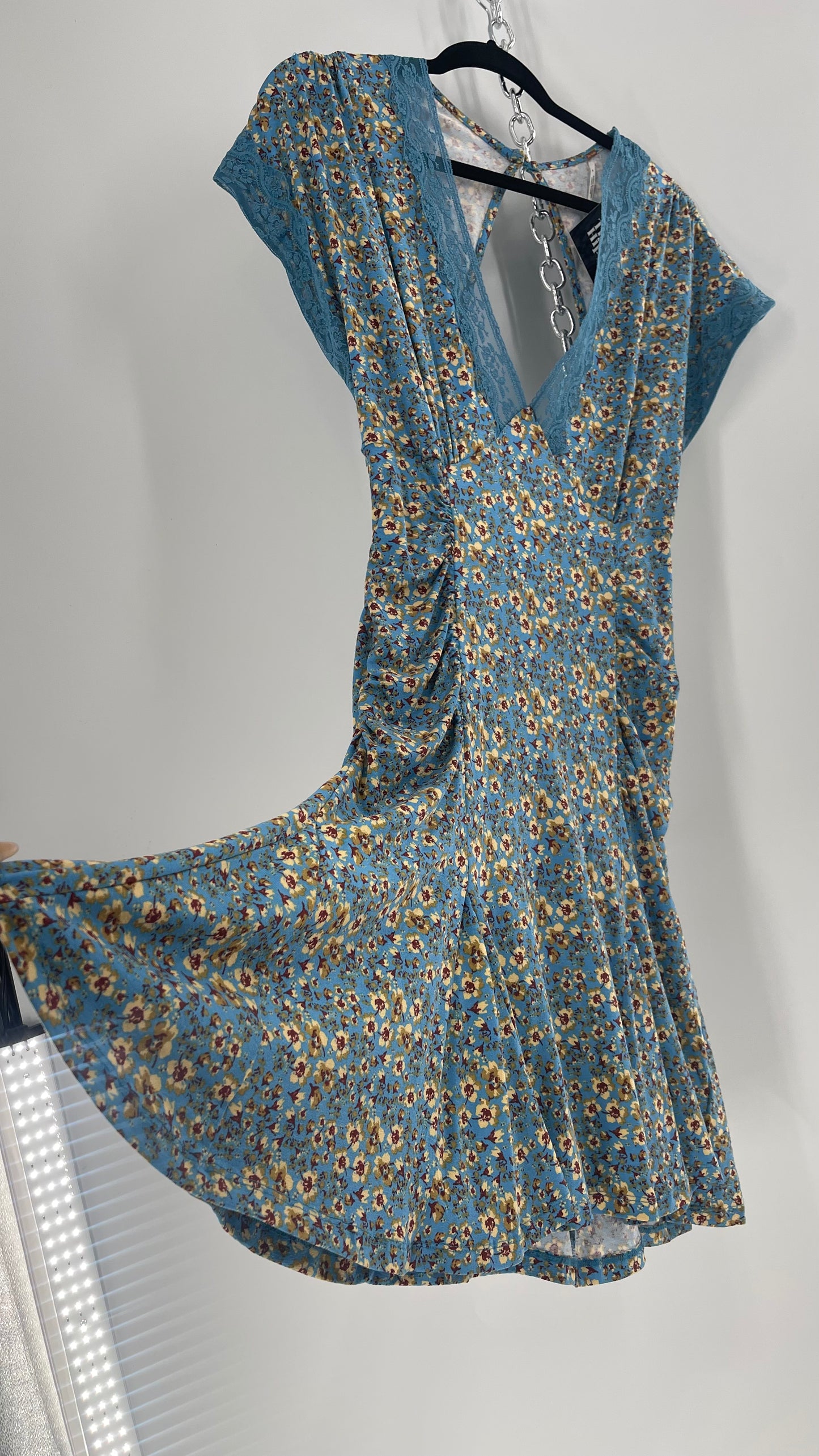 Free People Sweet Talker Blue Floral Ruched Mini Dress (Large)