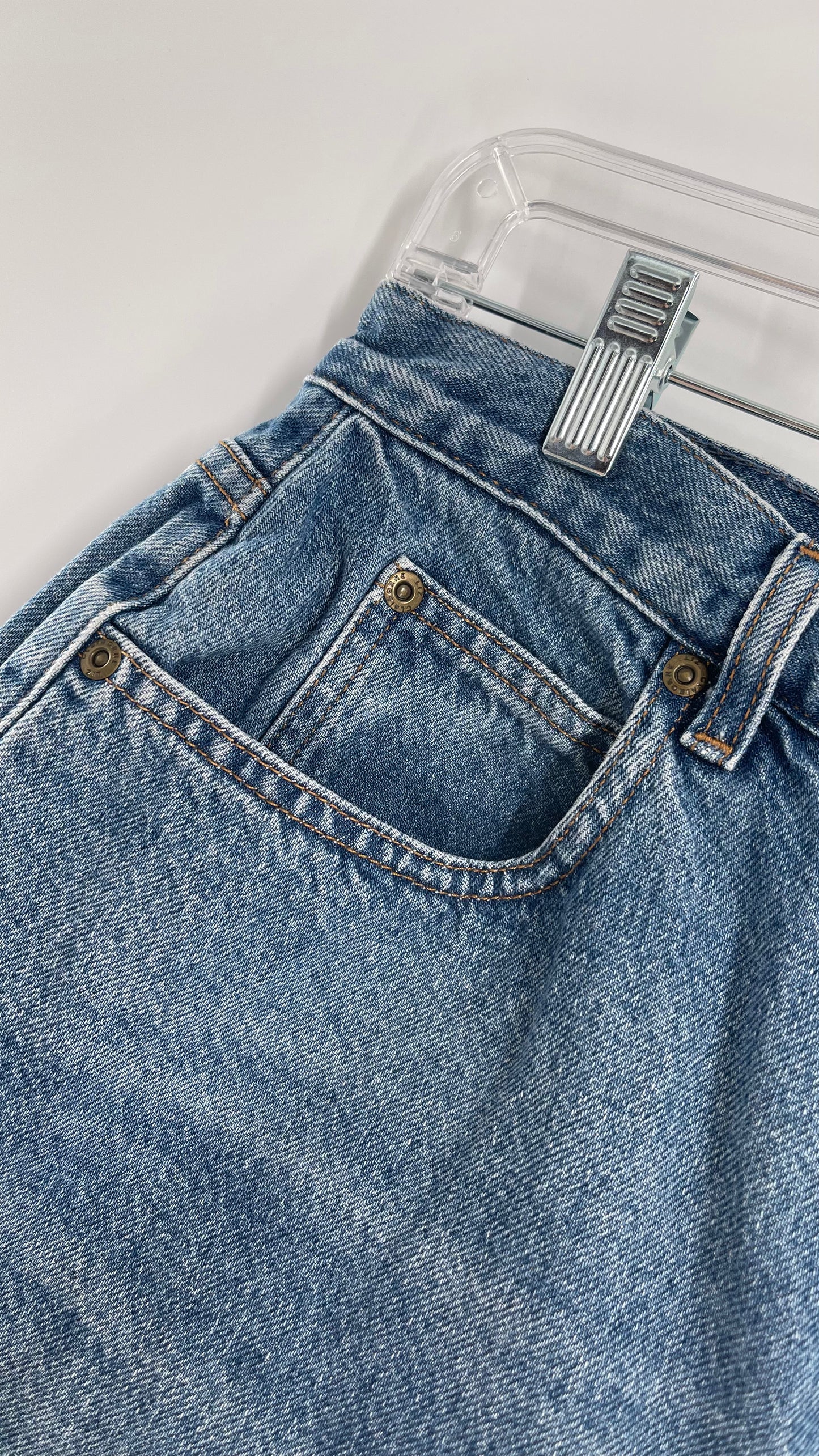 Vintage Liz Claiborne Medium Wash Denim High Waisted Shorts (12)