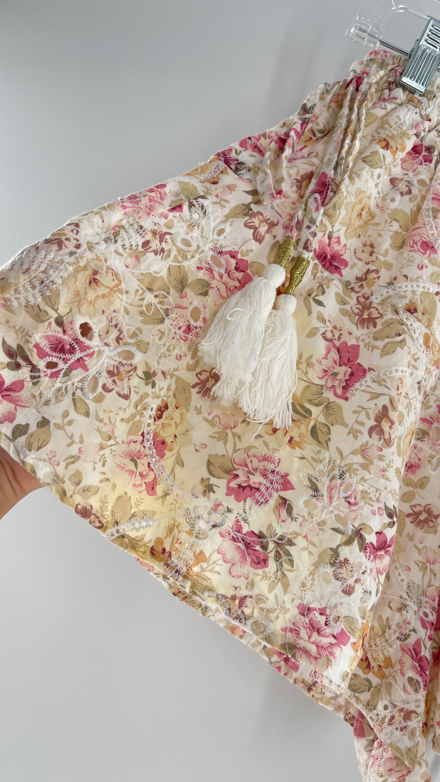 MINKPINK Romantic Floral Lace Tie Side Tassel Shorts (Medium)