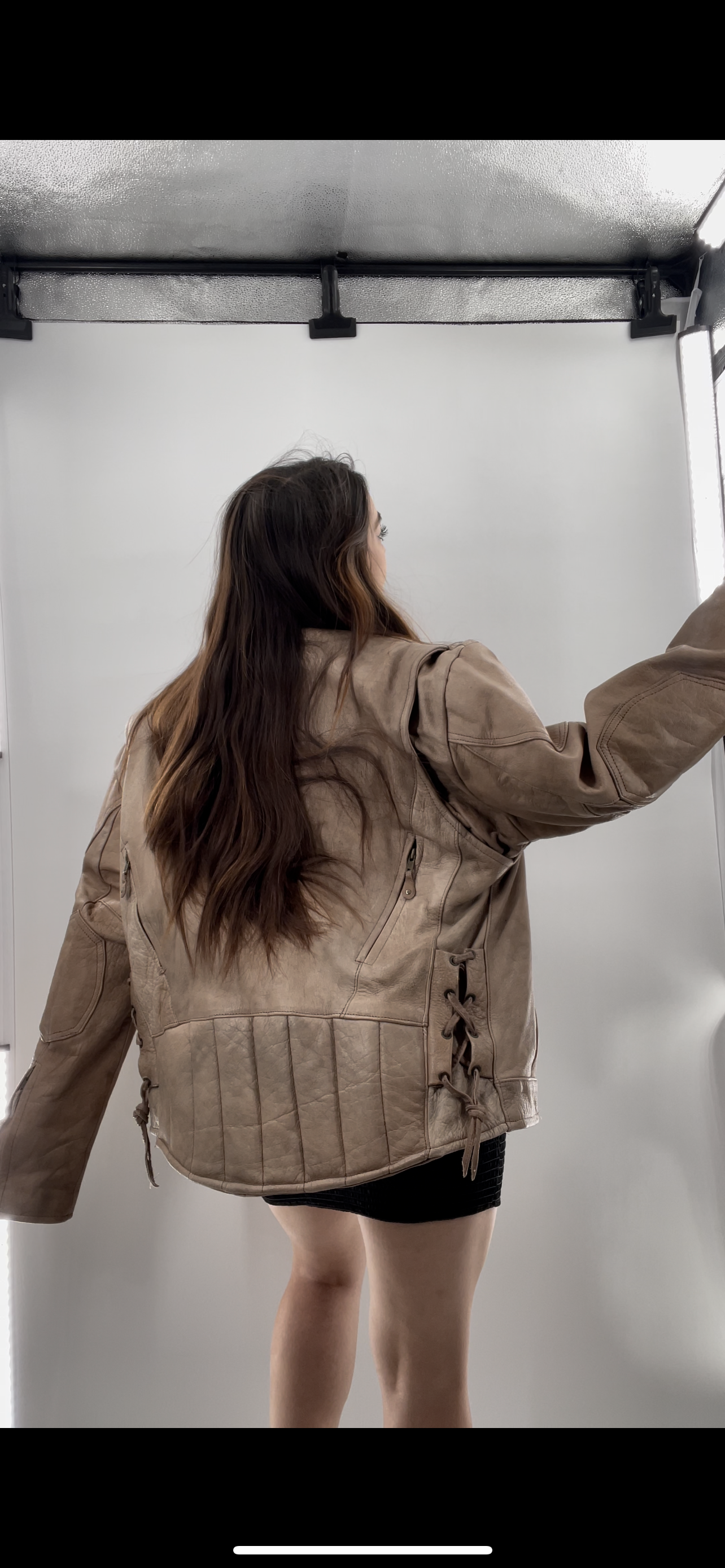 Hot Leathers Light Beige Leather Jacket Front Zipper (Size 46)