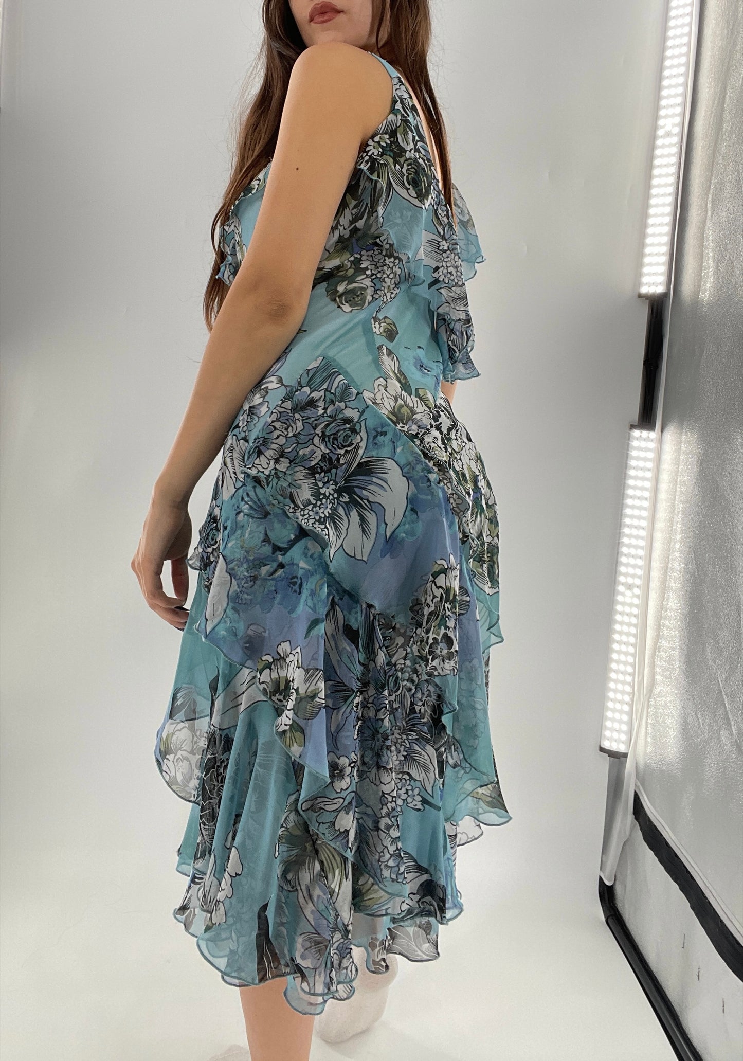 Vintage 1990s Blue Floral Ruffle Dress (M)