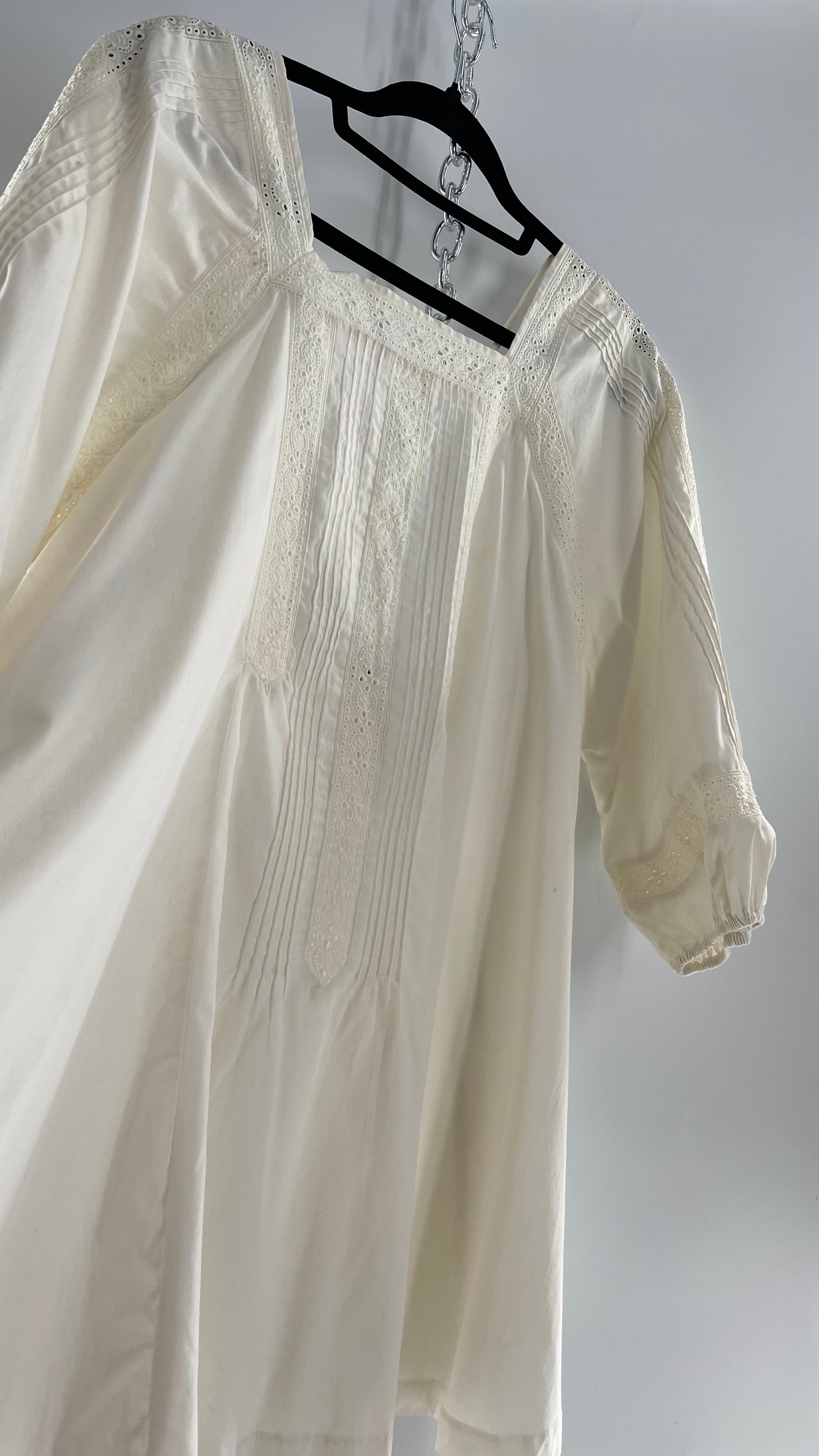 Free People White Long Sleeve Mini with Open Back and Lace Detailing (Small)