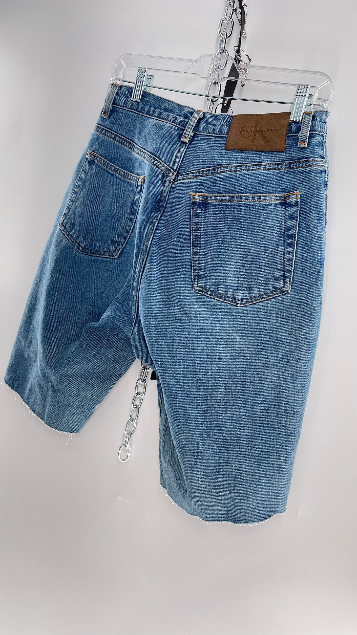Vintage Calvin Klein Medium Wash Denim Bermudas (32/10)