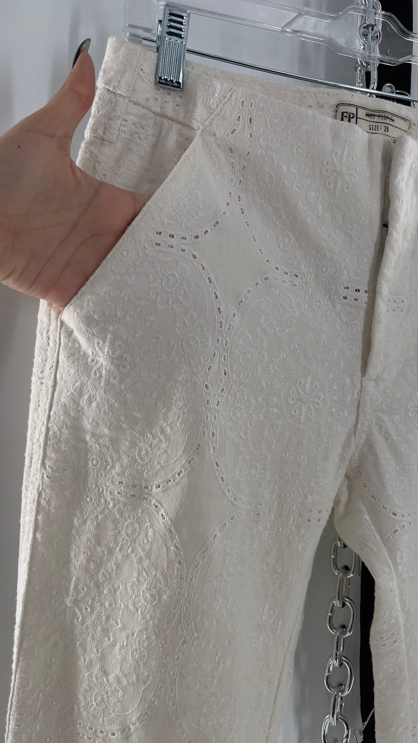 Free People White Eyelet Lace Low Rise Kick Flares (26)