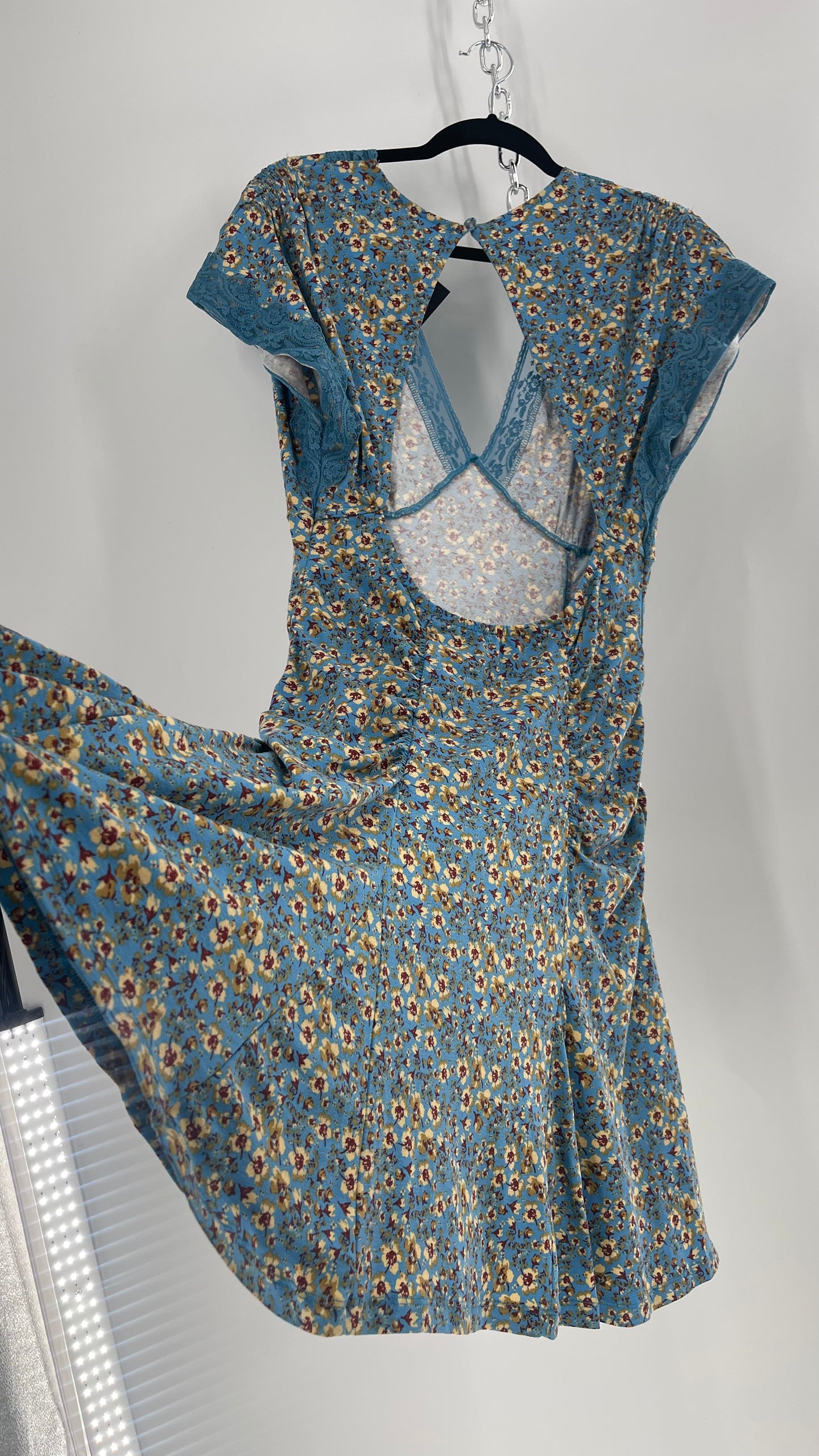Free People Sweet Talker Blue Floral Ruched Mini Dress (Large)