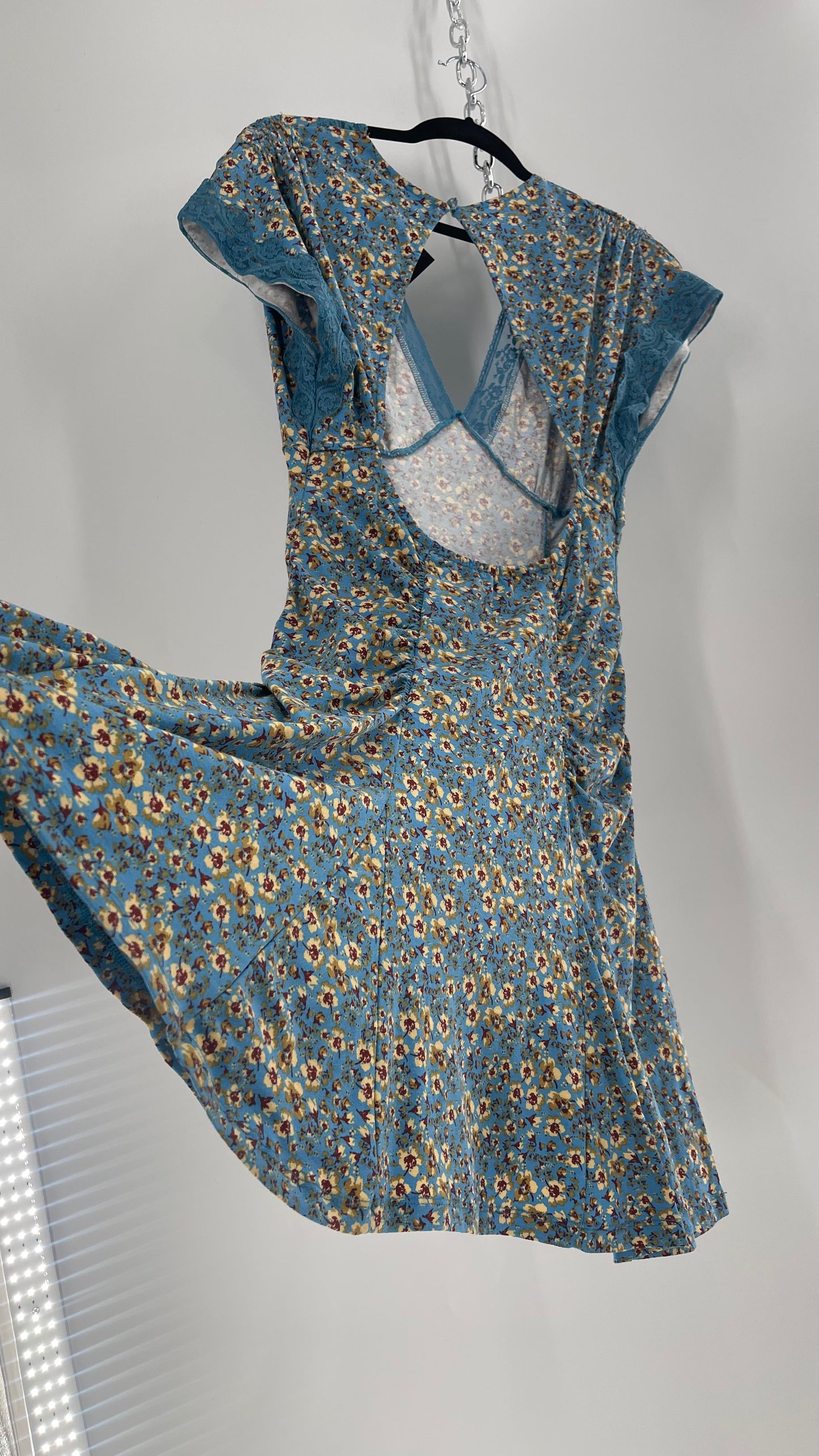 Free People Sweet Talker Blue Floral Ruched Mini Dress (Large)