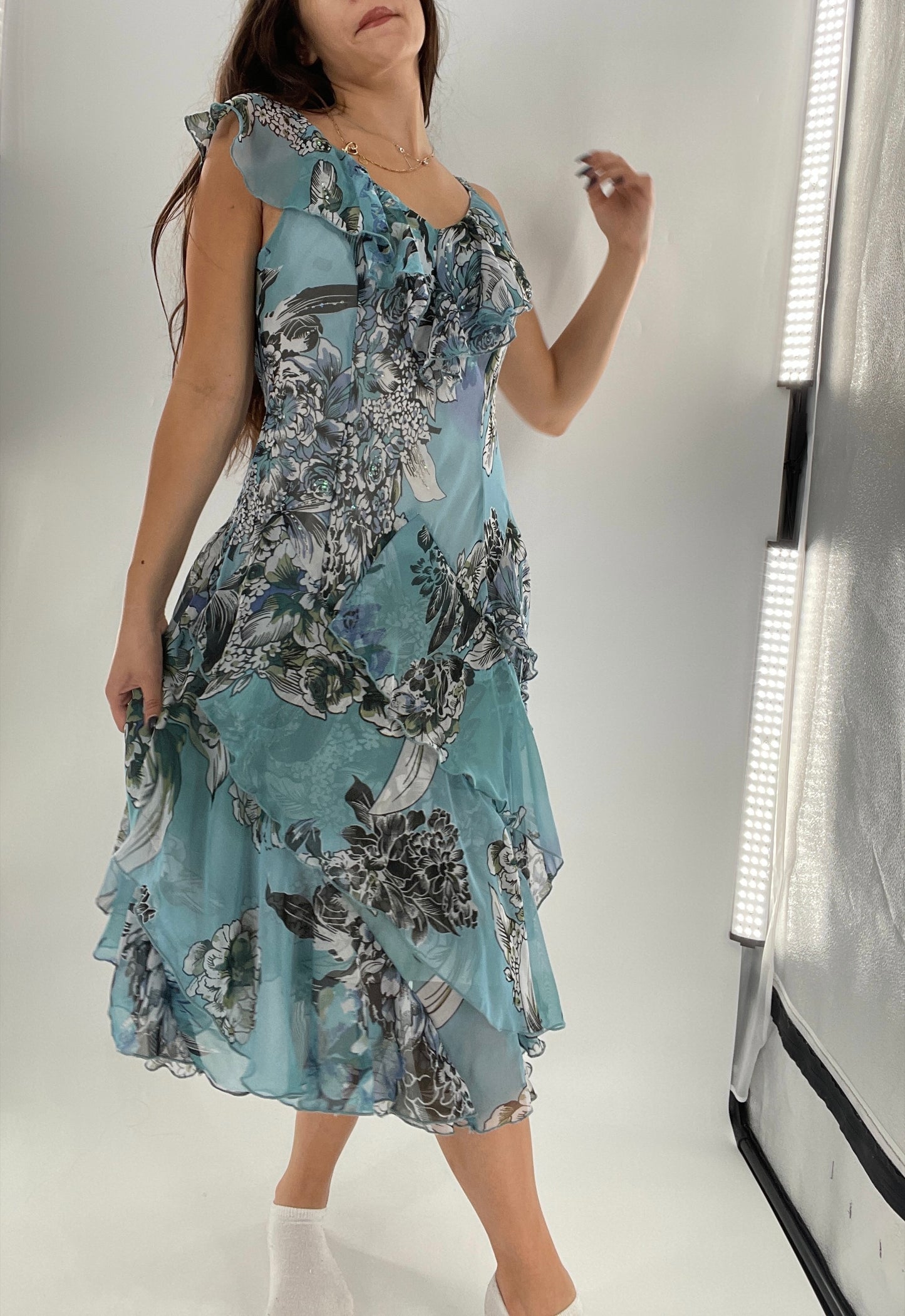 Vintage 1990s Blue Floral Ruffle Dress (M)