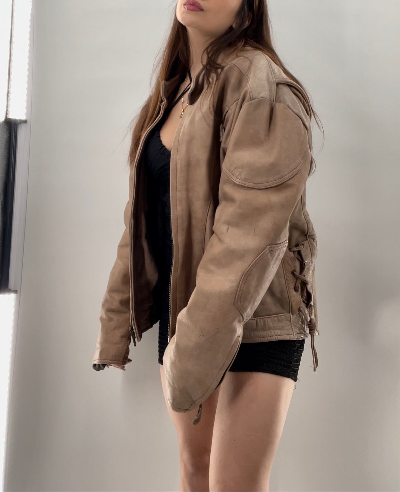Hot Leathers Light Beige Leather Jacket Front Zipper (Size 46)