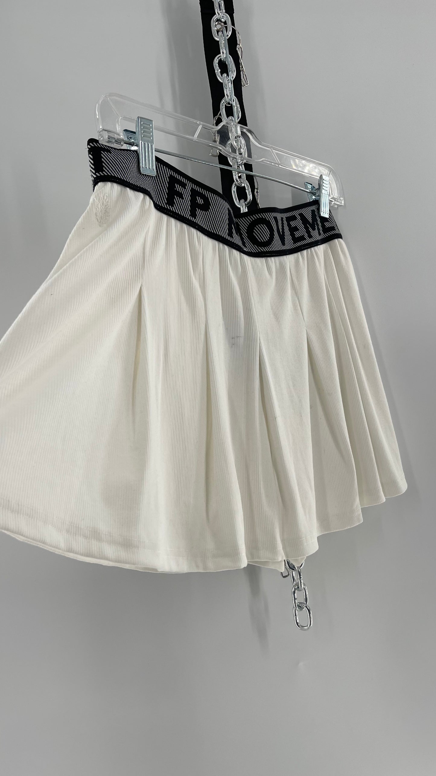 Free People Movement White Pleated Tennis Skirt with Elastic Branded Waistband (Large)