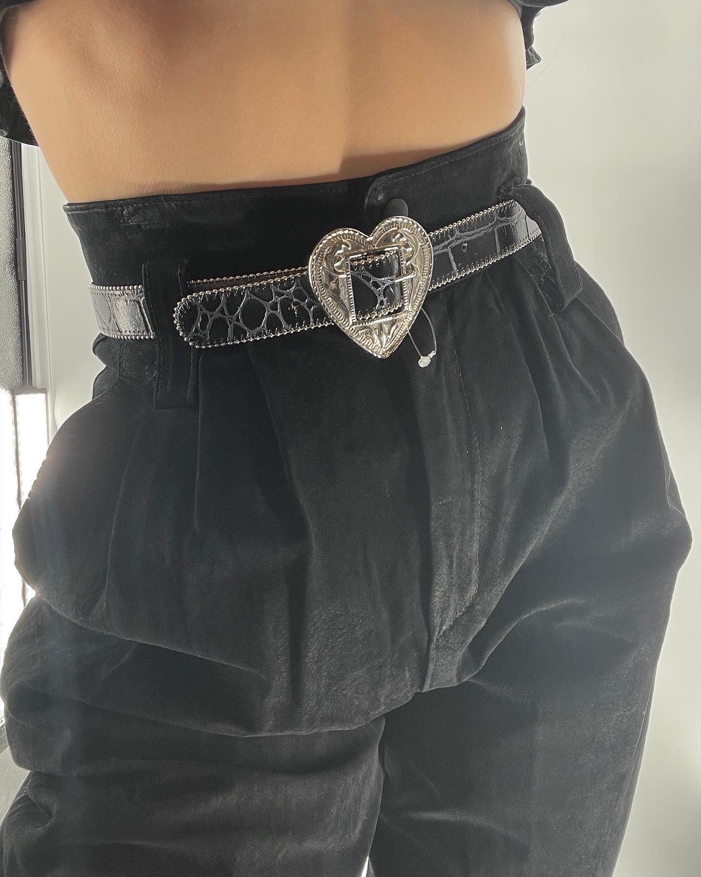 Crocodile Embossed Black Belt with Metal Heart Buckle (S)