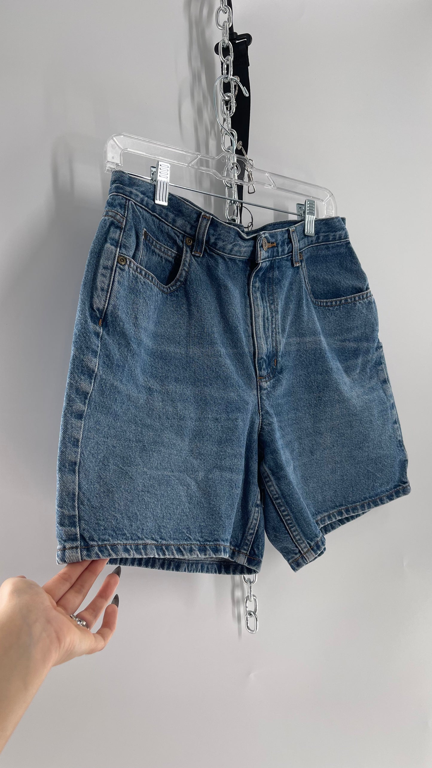 Vintage Liz Claiborne Medium Wash Denim High Waisted Shorts (12)