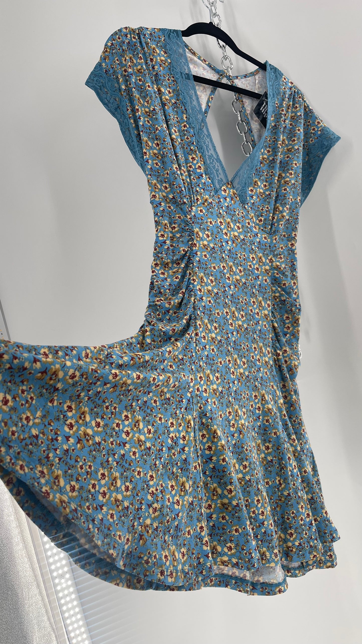 Free People Sweet Talker Blue Floral Ruched Mini Dress (Large)