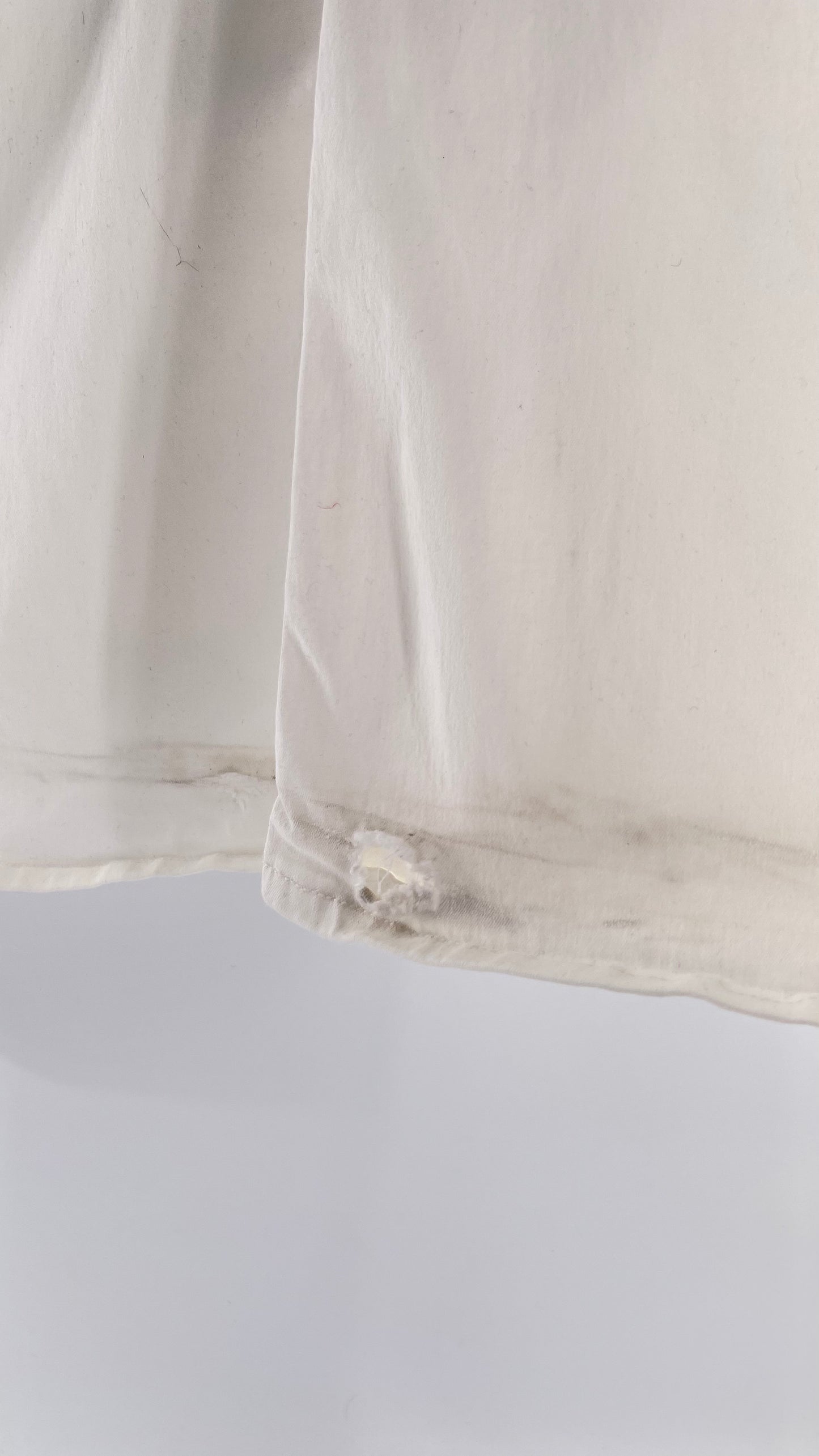 BDG White Frayed Waistline Scrunch Front Bell Bottoms (27)
