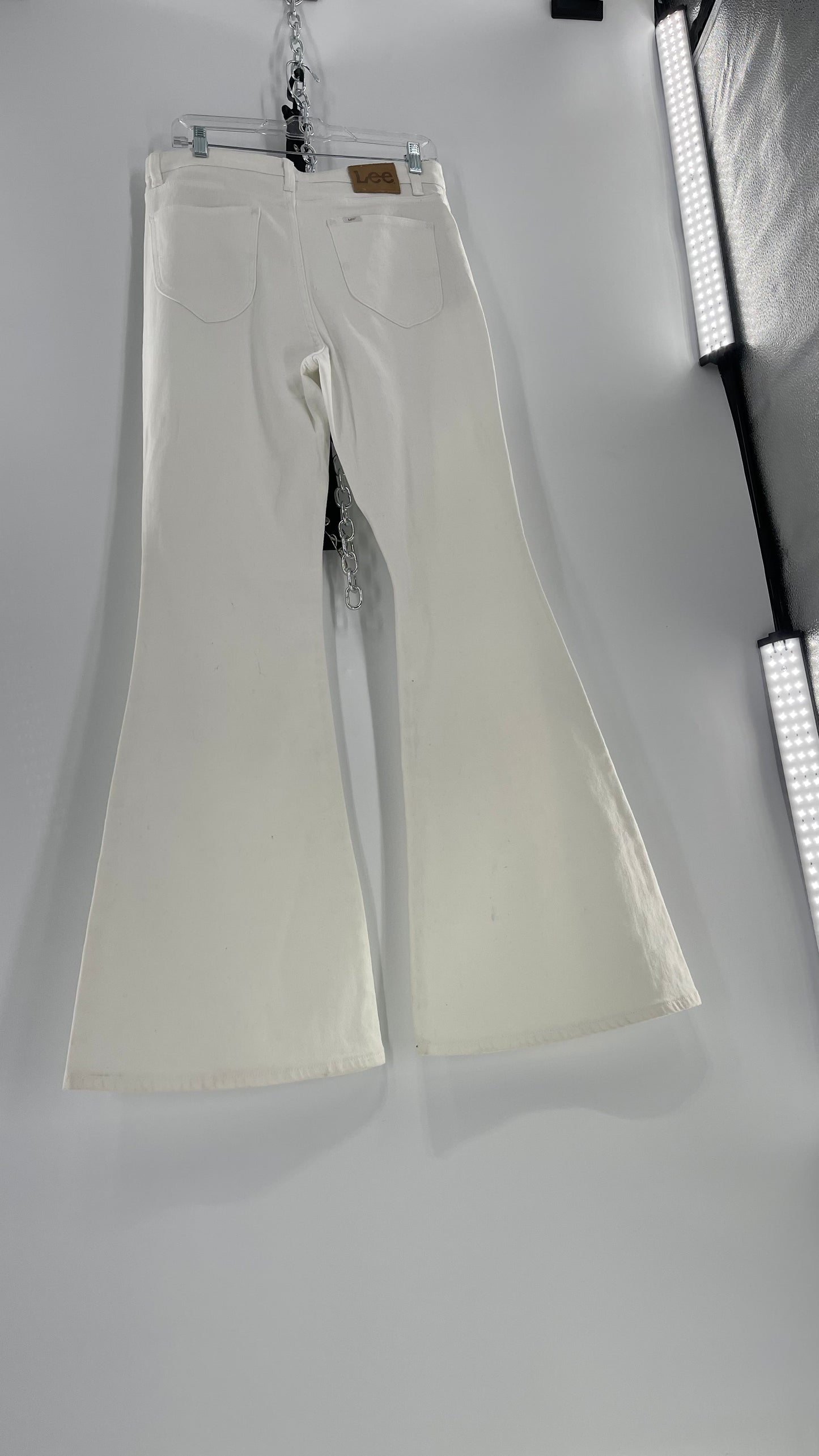 Free People X Lee White Denim Vintage Modern Flares (26)