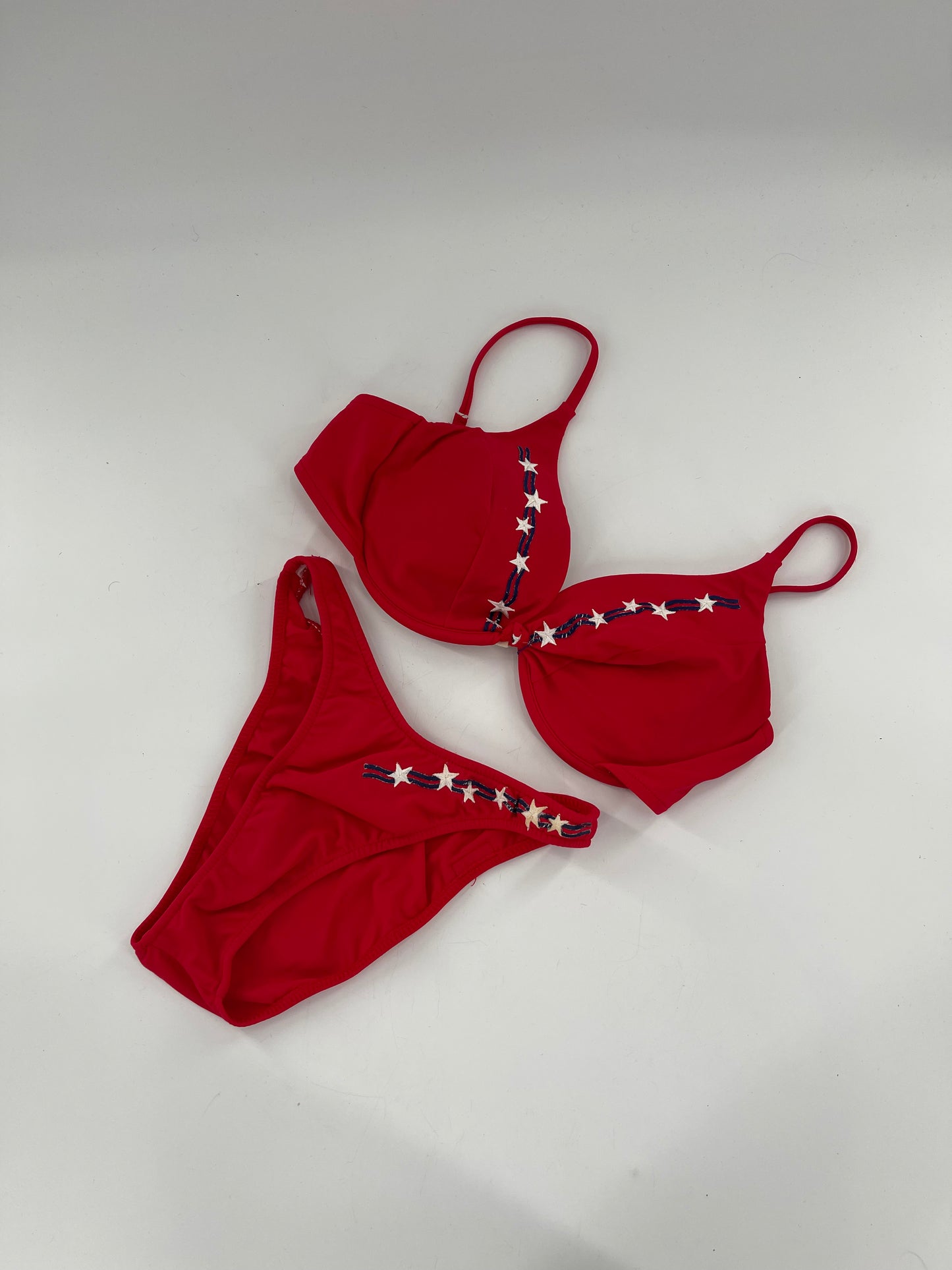 Vintage Venus 1980s/1990s Red Americana 2piece Swimsuit (Small Bottom D Top)