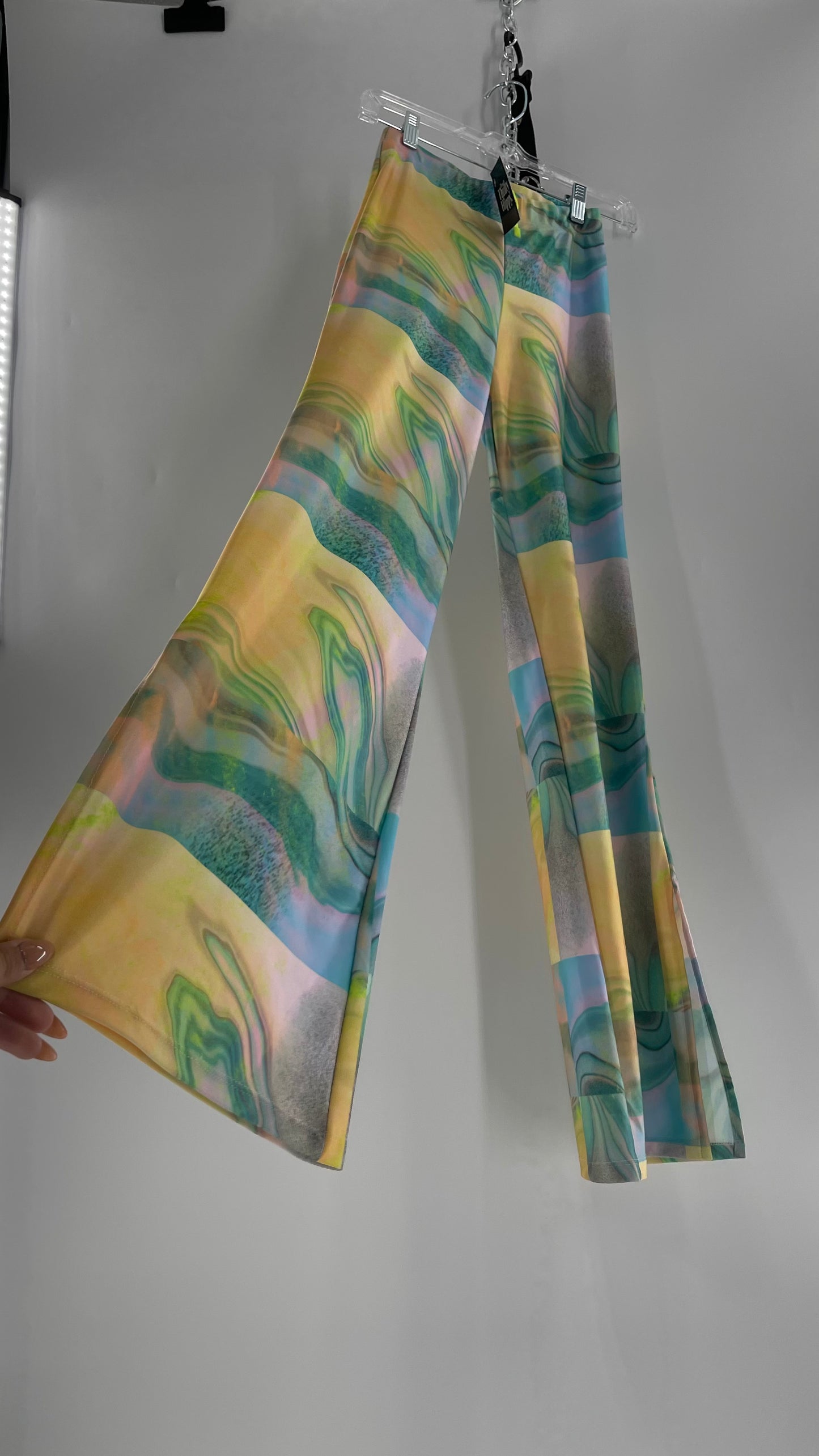 MANDINGA Trippy Psychedelic Flares (Small)