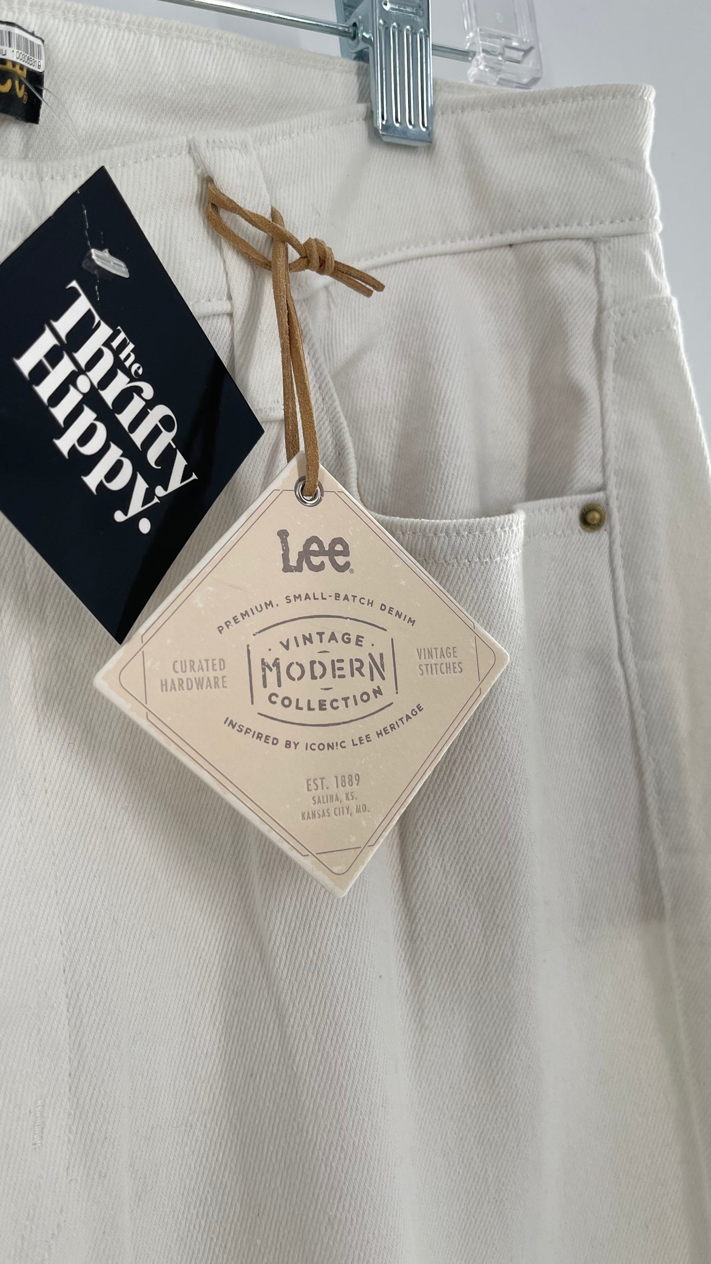 Free People X Lee White Denim Vintage Modern Flares (31)
