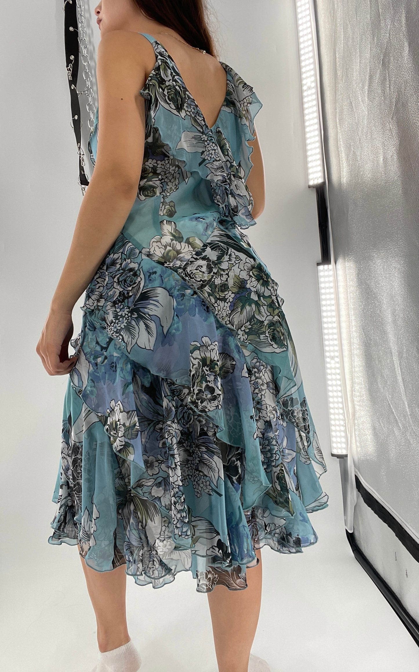 Vintage 1990s Blue Floral Ruffle Dress (M)
