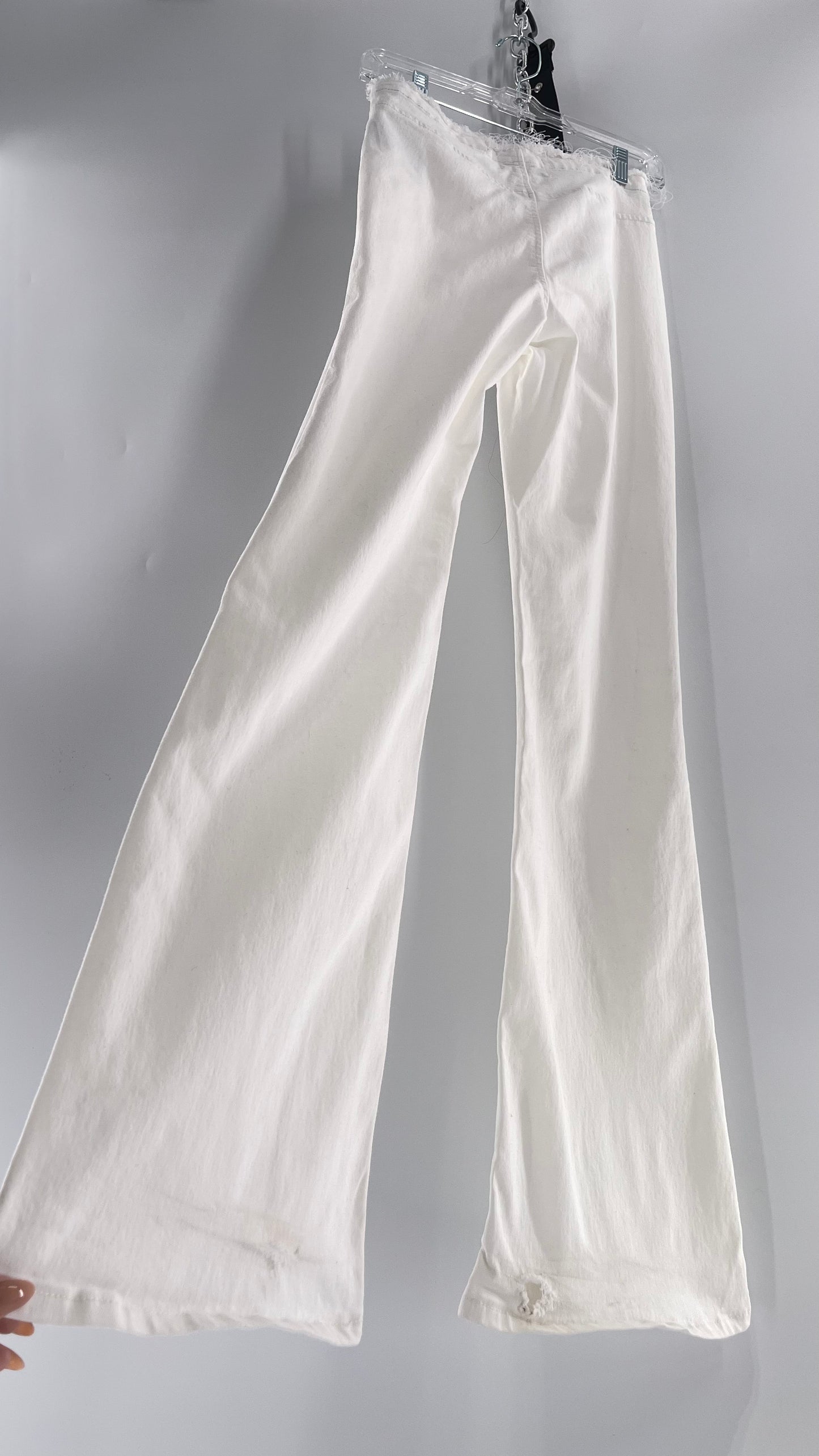 BDG White Frayed Waistline Scrunch Front Bell Bottoms (27)