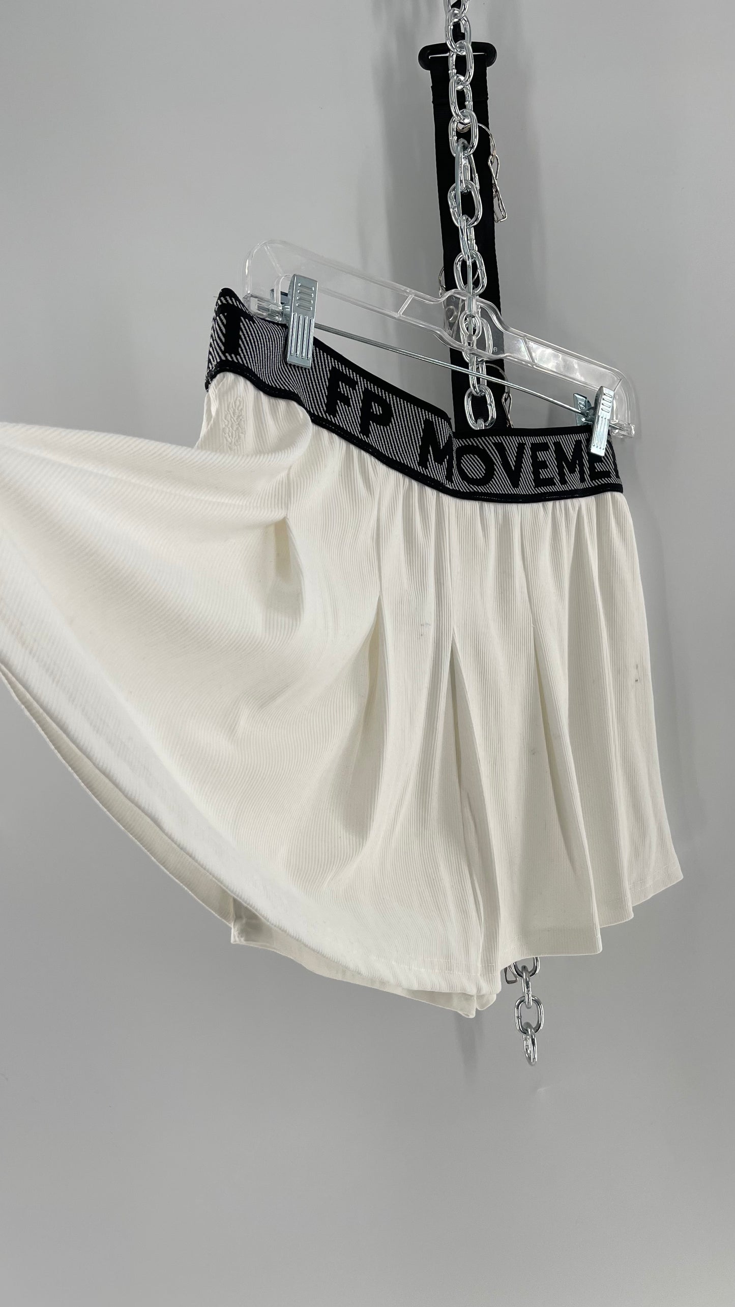 Free People Movement White Pleated Tennis Skirt with Elastic Branded Waistband (Large)