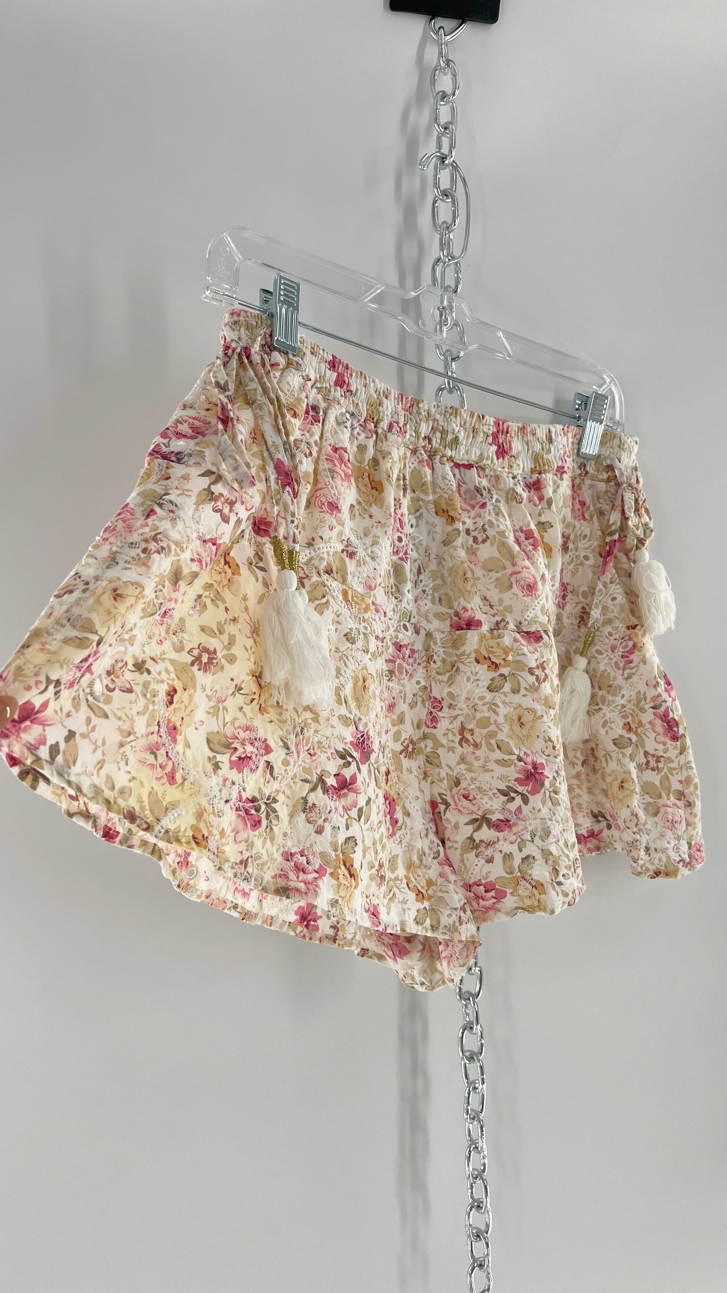 MINKPINK Romantic Floral Lace Tie Side Tassel Shorts (Medium)