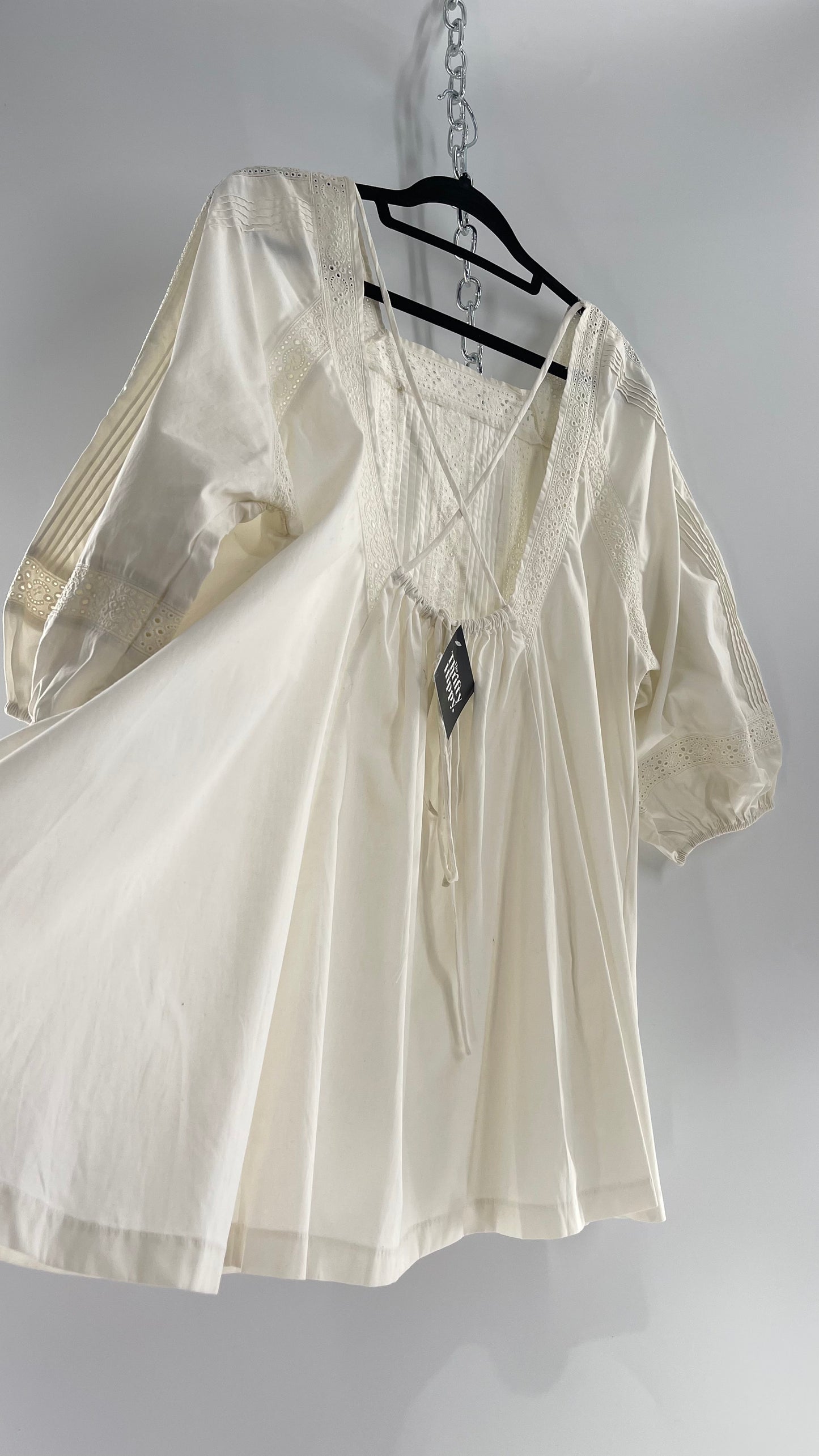 Free People White Long Sleeve Mini with Open Back and Lace Detailing (Small)